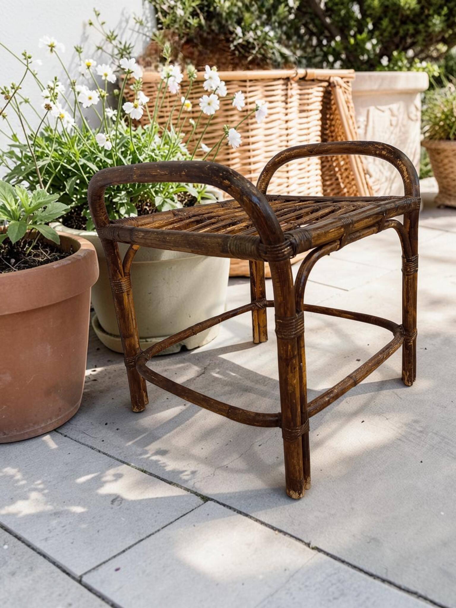 Meuble d’appoint en rotin
