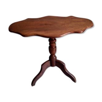Folding violin table