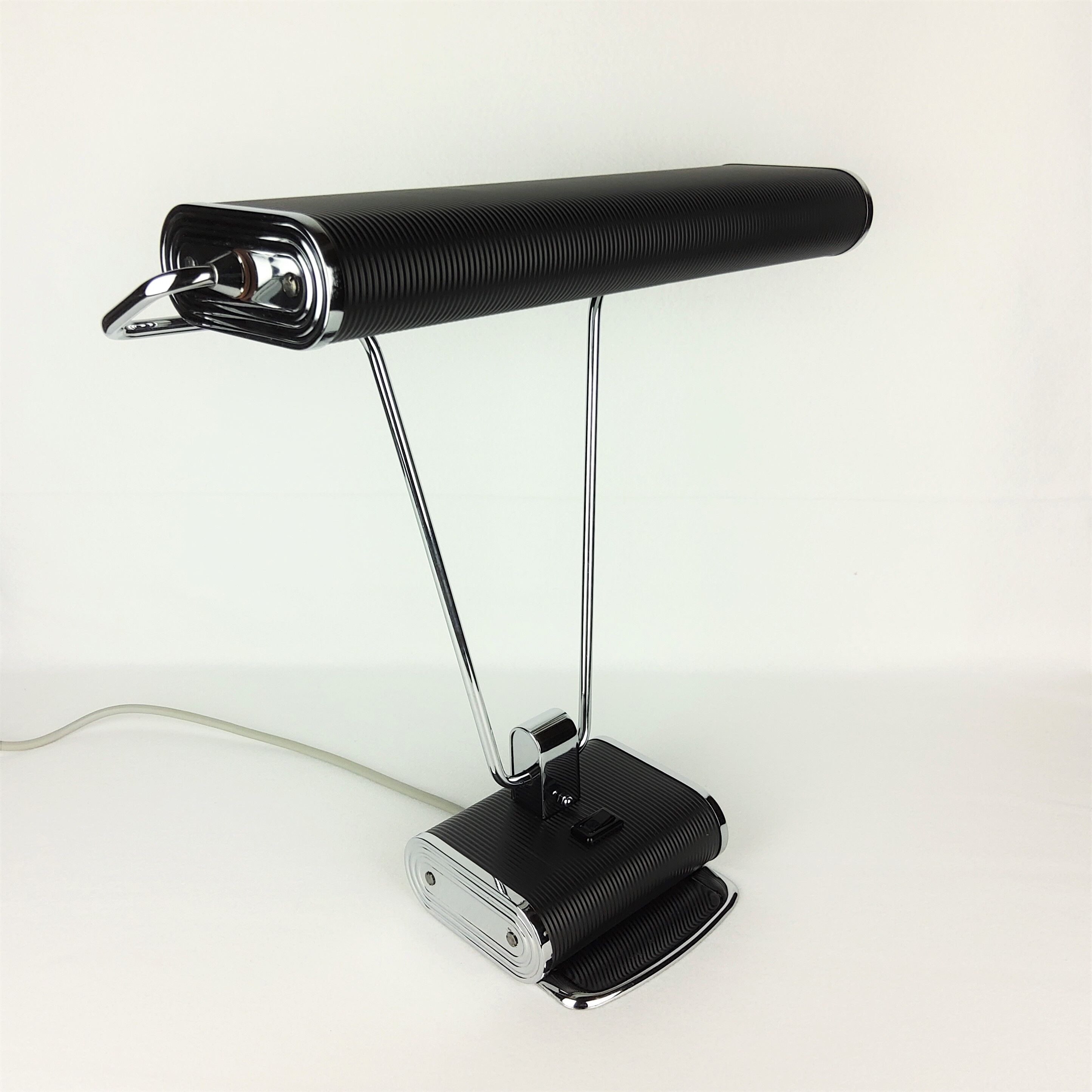 Lampe de bureau N71 Jumo noir et chrome 1950