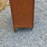 Vintage 1950s chest of drawers with tapered legs and 5 drawers.