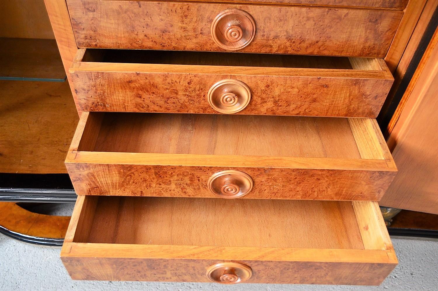 Enfilade in root wood 1940 s