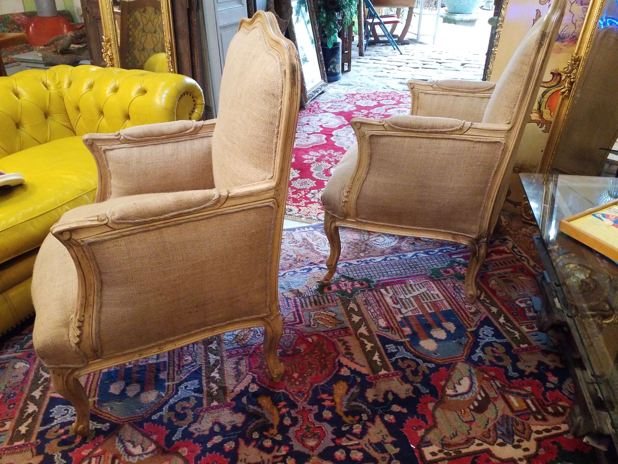 Paire de fauteuils Louis XV