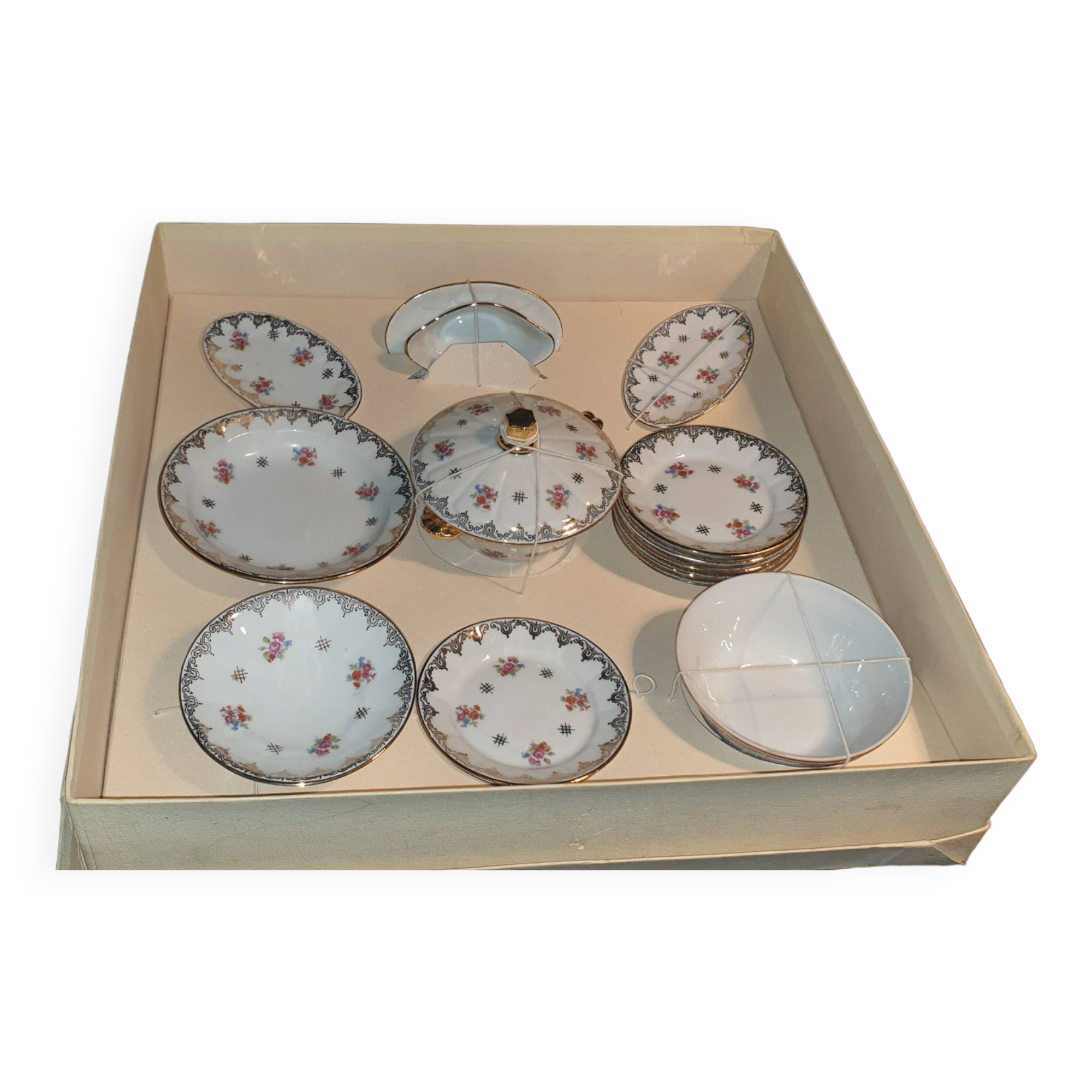 Dinette in paris porcelain half of the 19th century