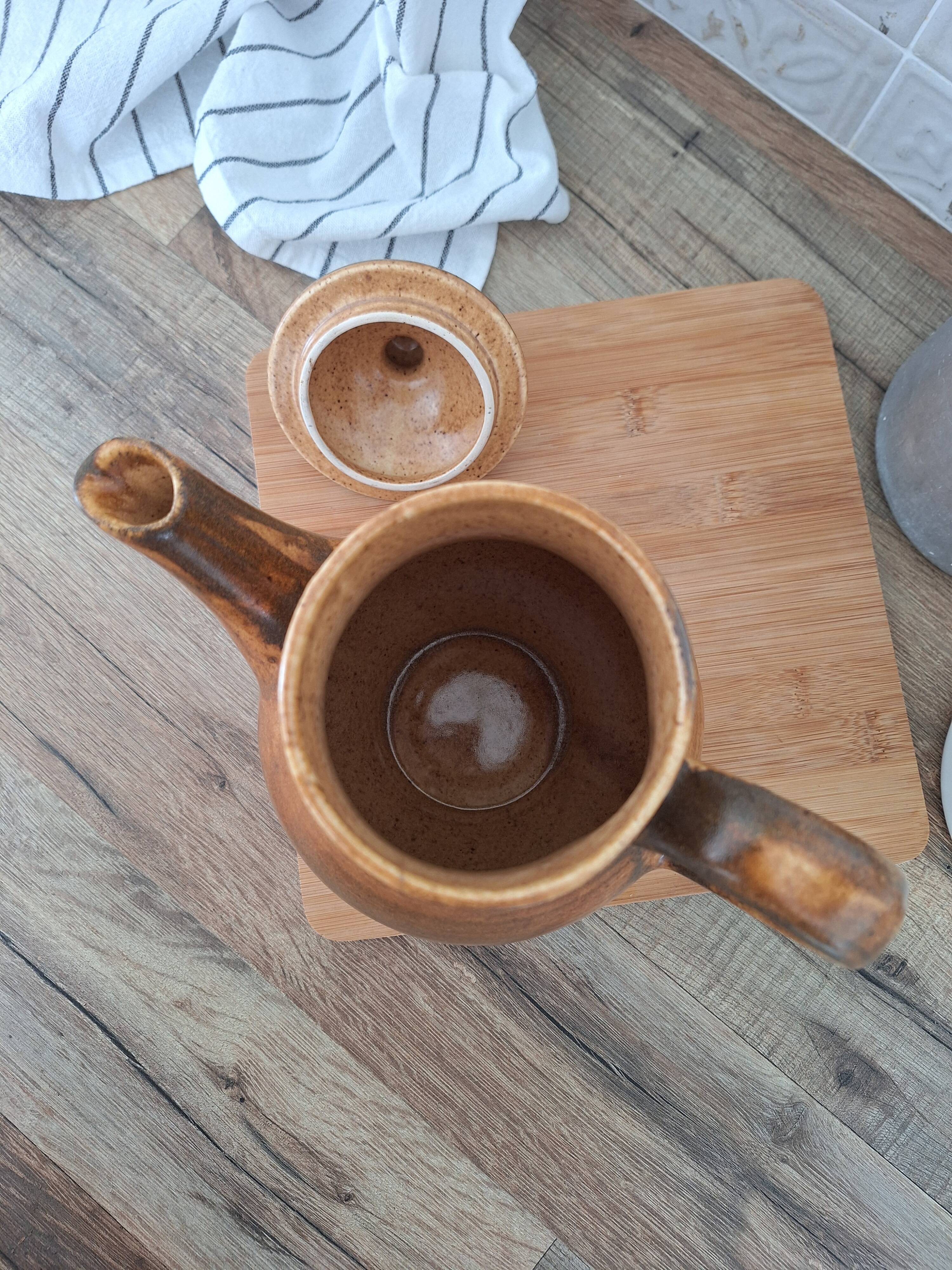 Vintage stoneware teapot / coffee pot