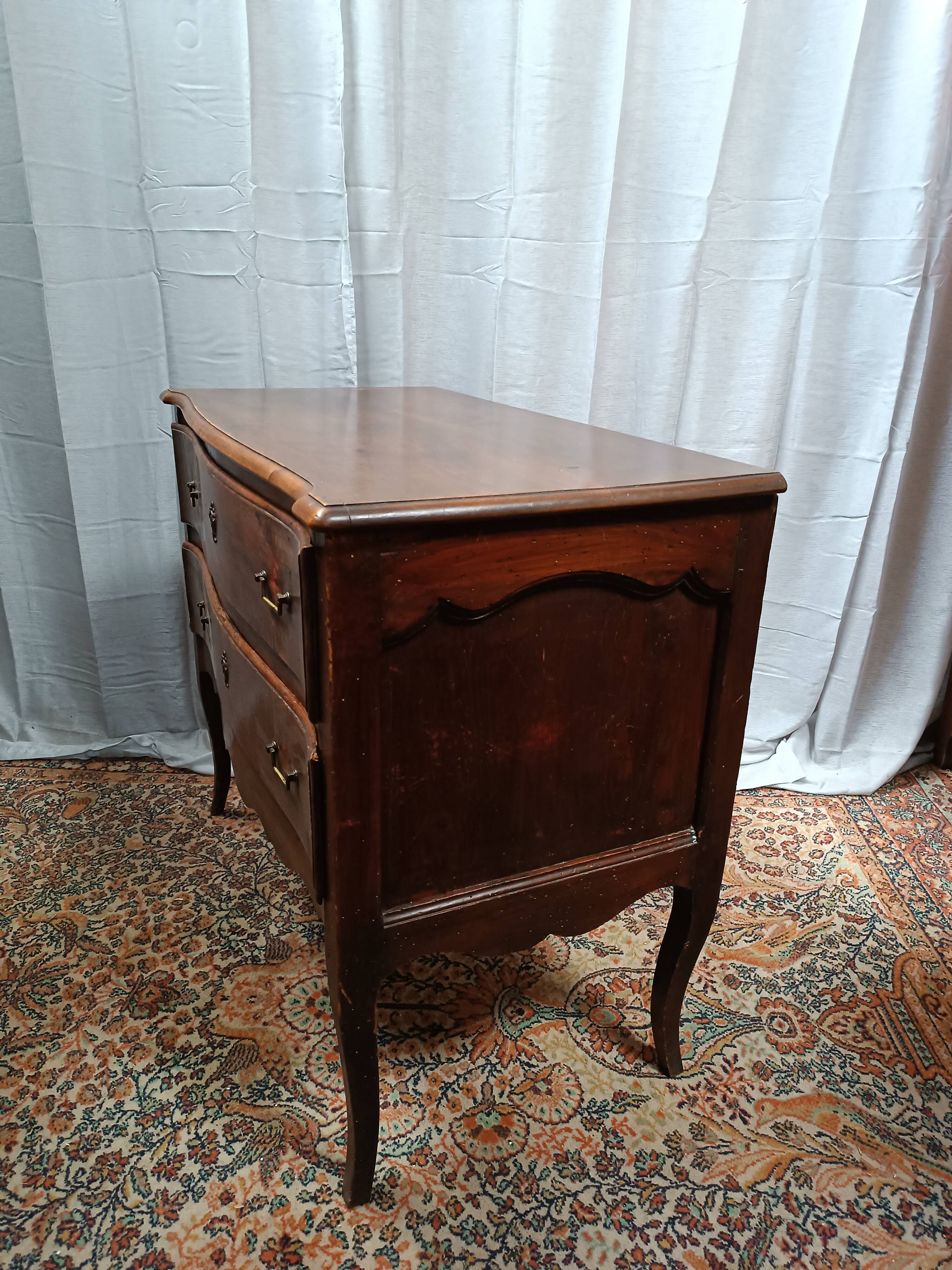 Louis XV walnut chest of drawers