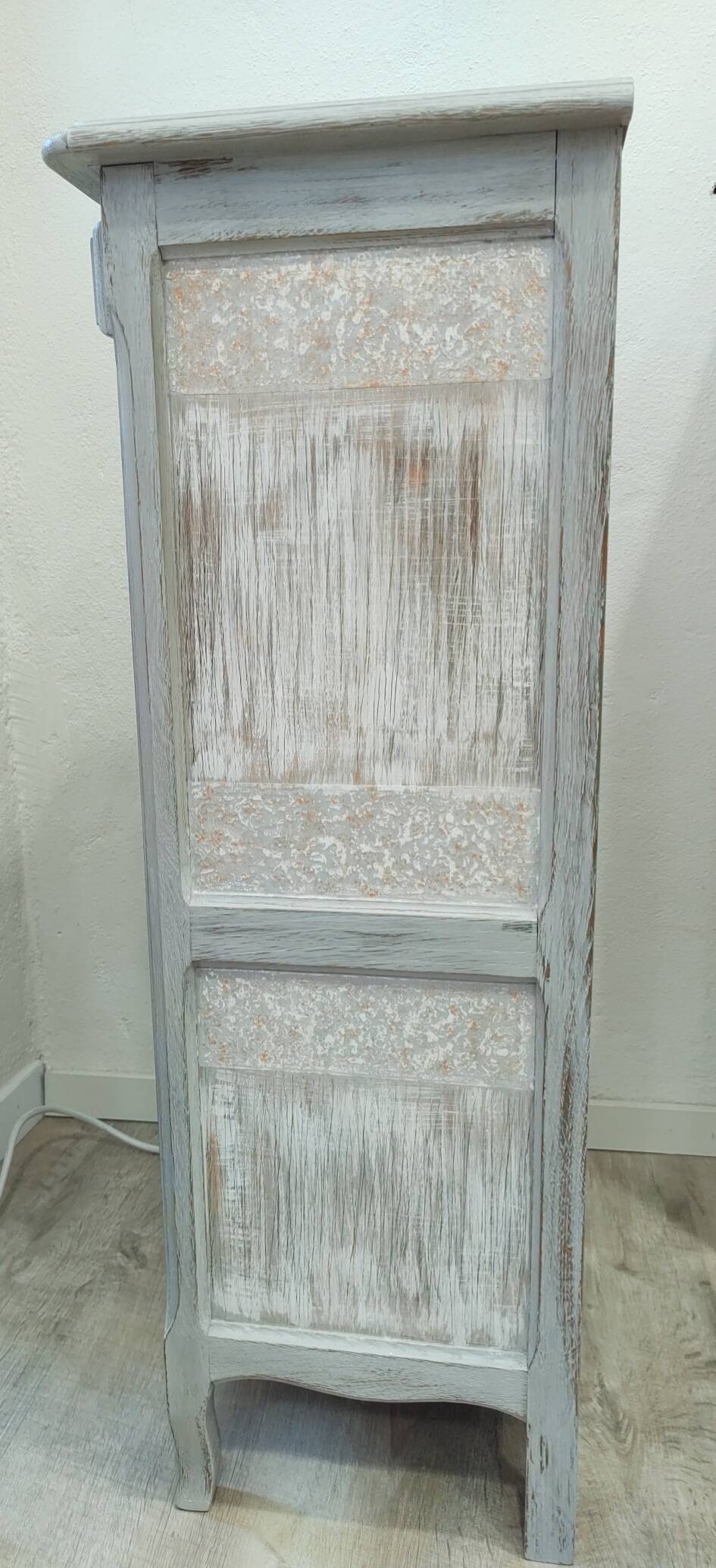 Meuble d'entrée étroit et haut