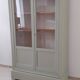 Bibliothèque Vitrine 2 portes 3 étagères style Louis Philippe vert Luxembourg