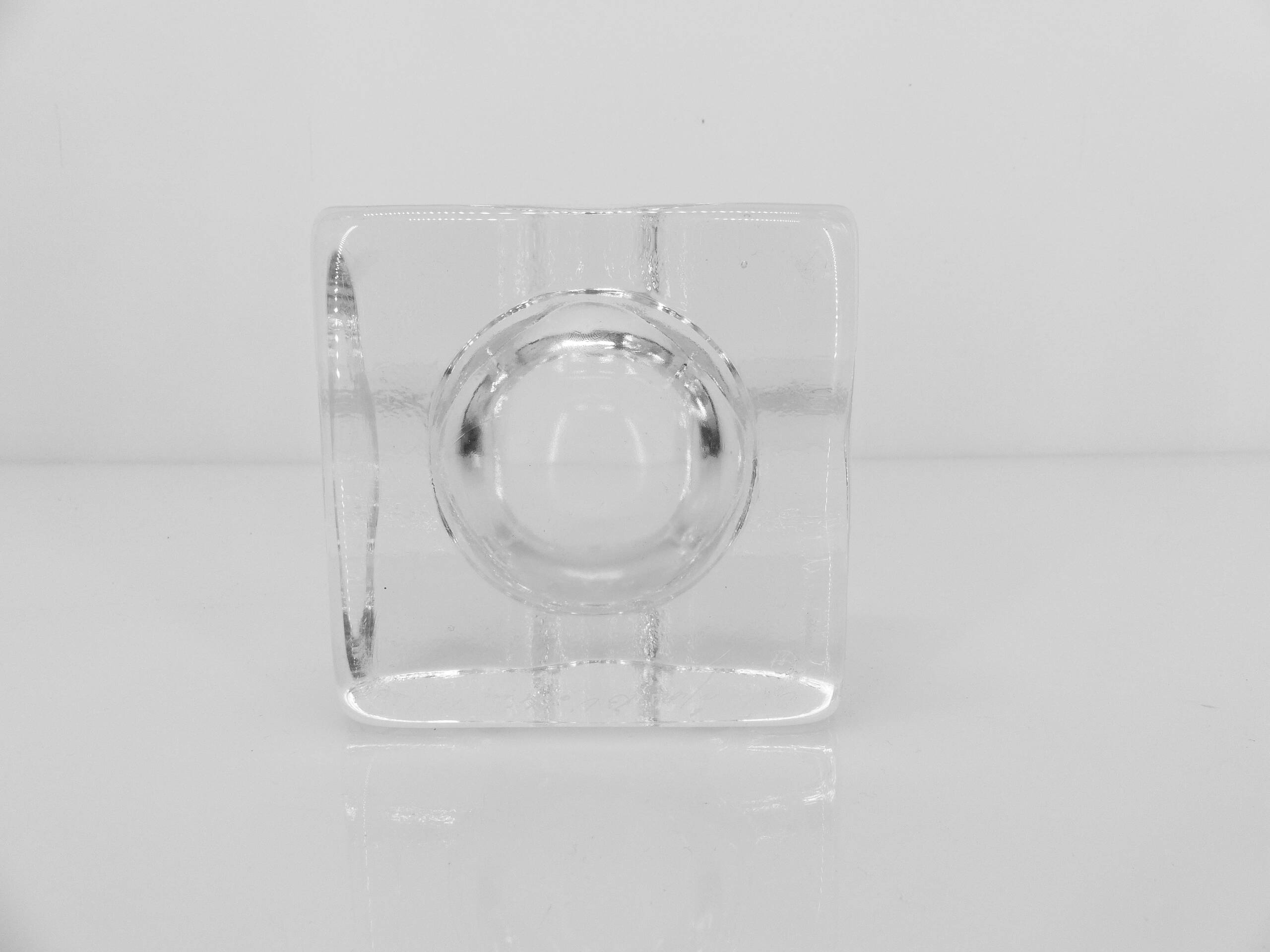 Sculptural ashtray in clear glass, Puzzle model, design Bertil Vallien, B