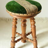 Napoleon III piano stool