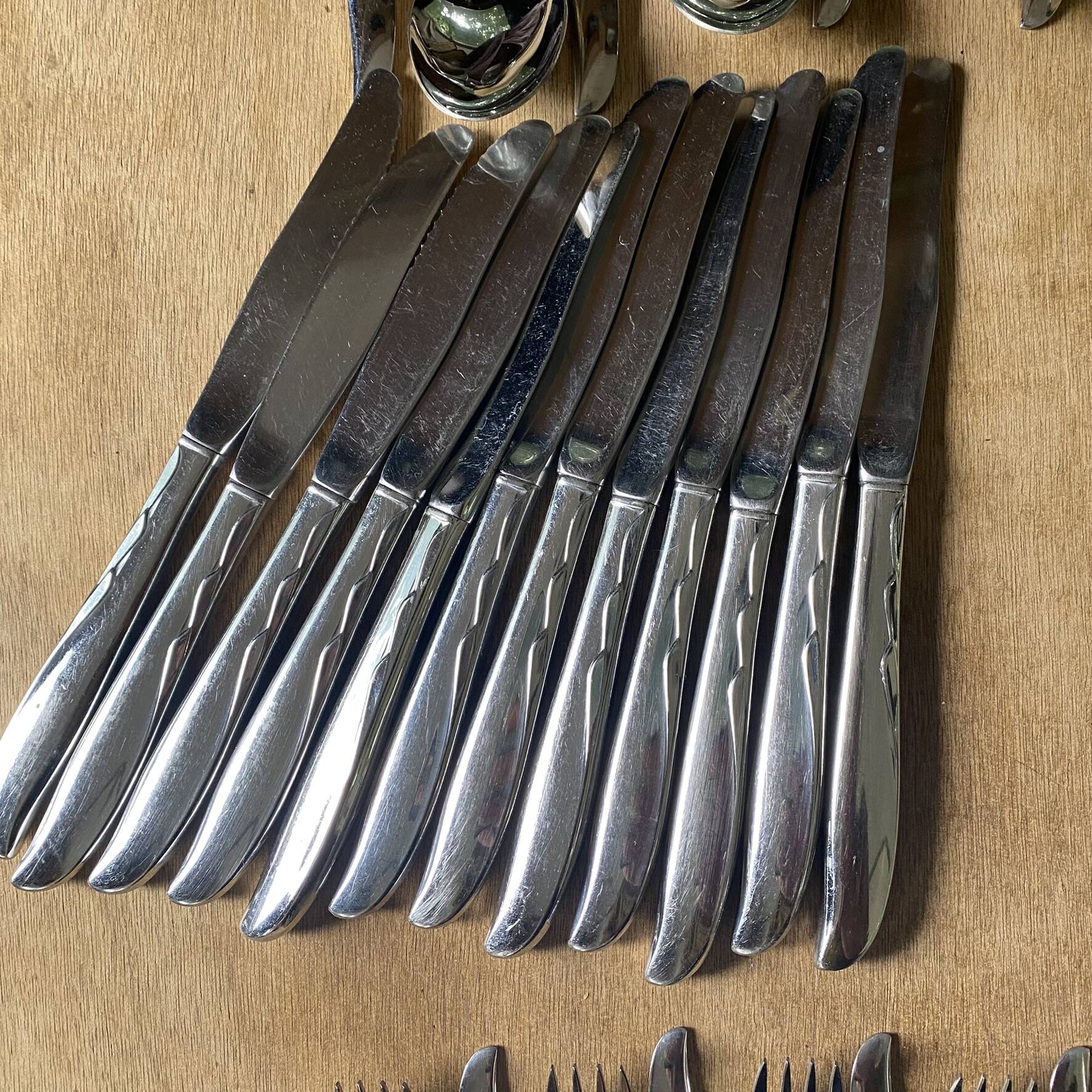 Vintage stainless steel cutlery set Oneida USA 60 pieces