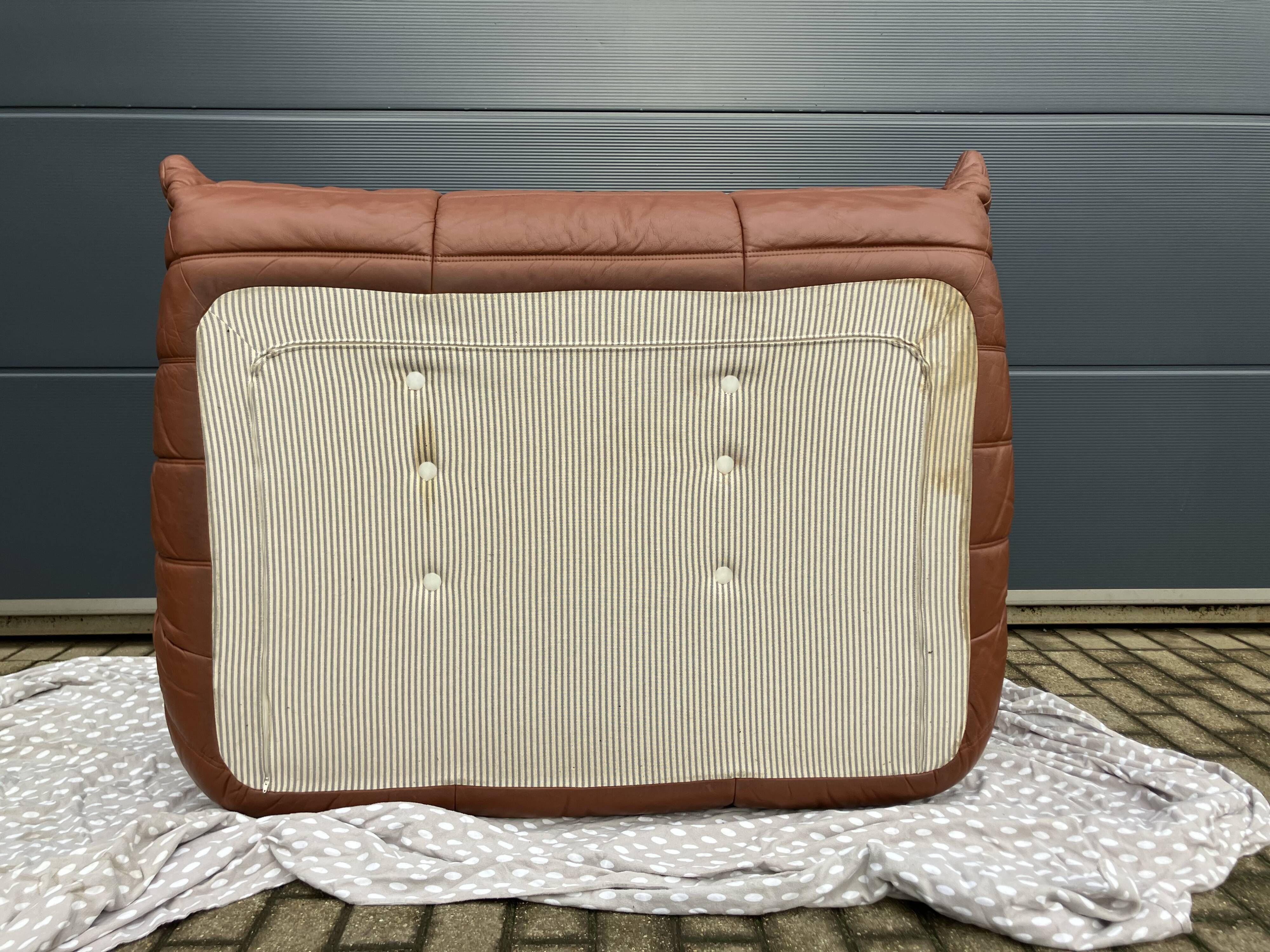100% original vintage Cognac leather Togo Ligne Roset 2zit