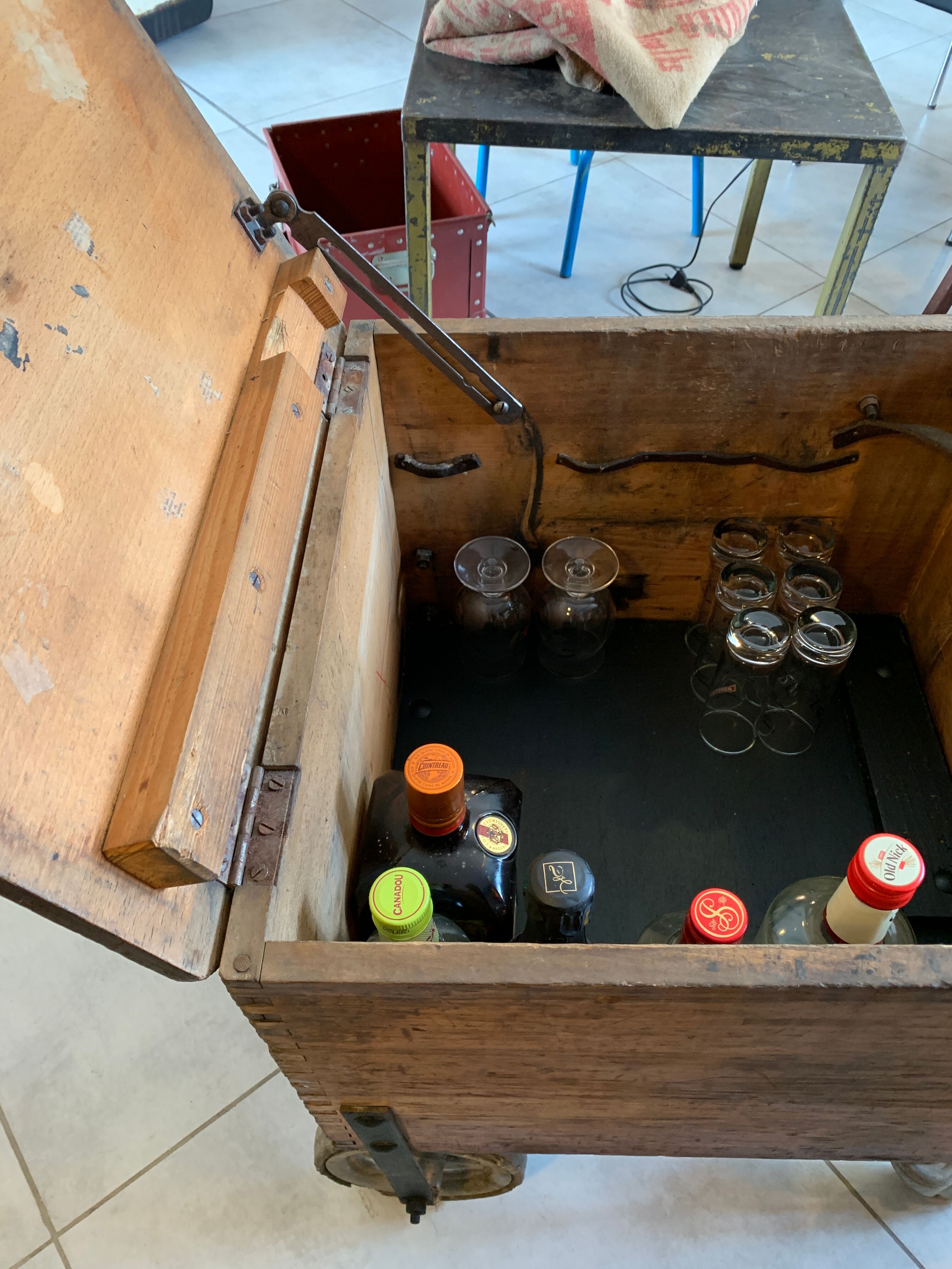 Former industrial cart