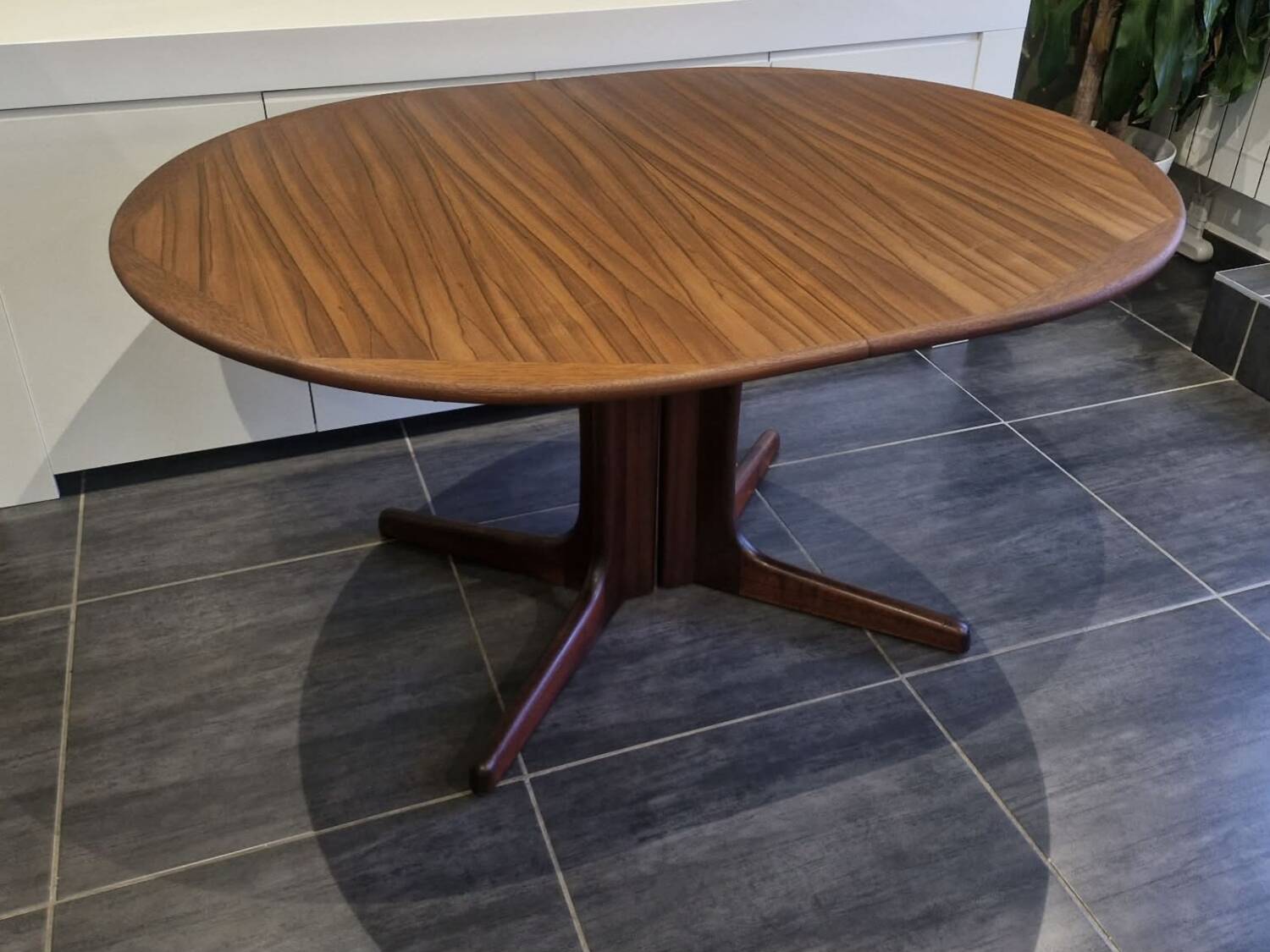 Extendable table Niels Otto Moller, 1960s