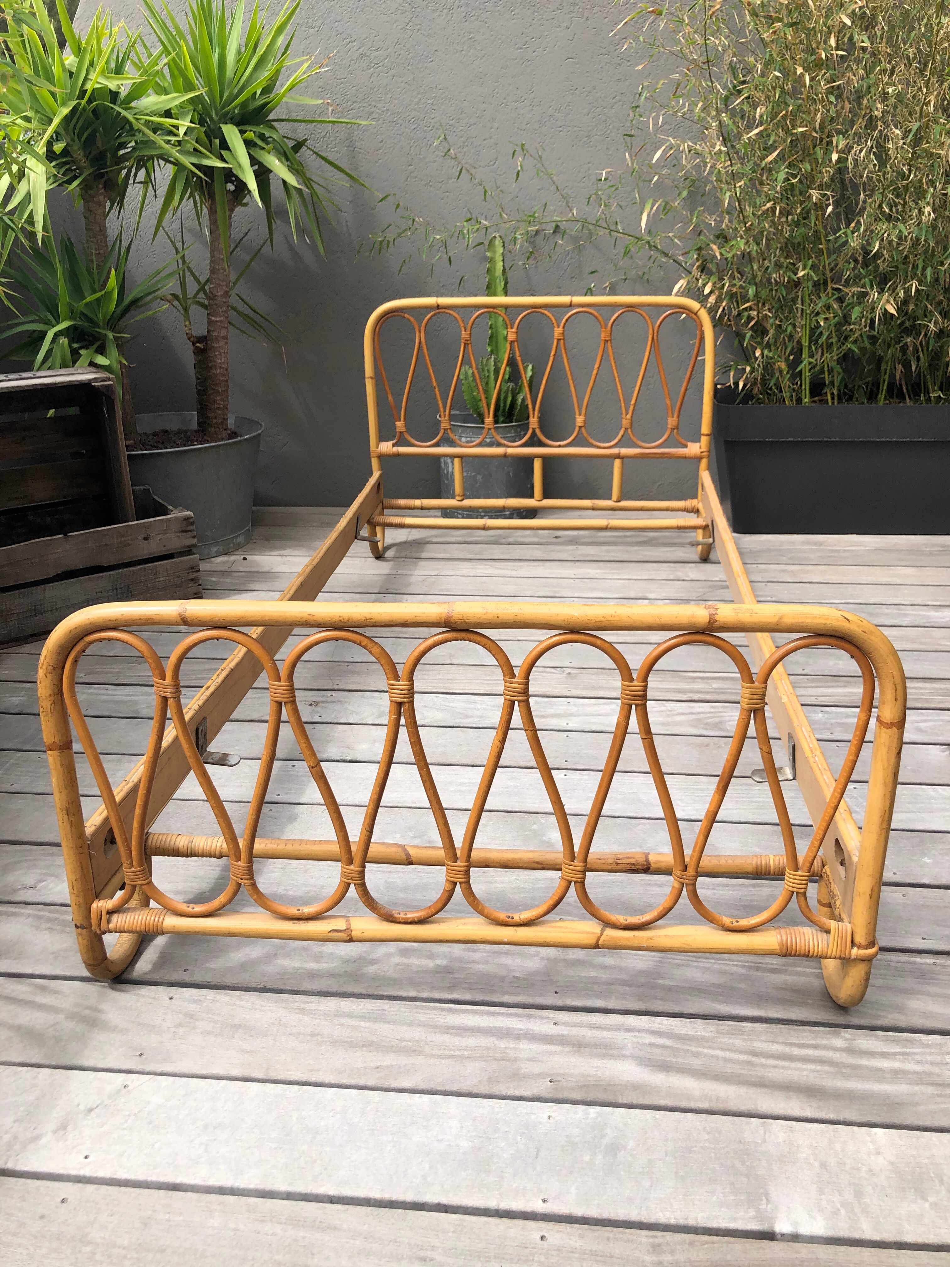 Rattan bed 50s