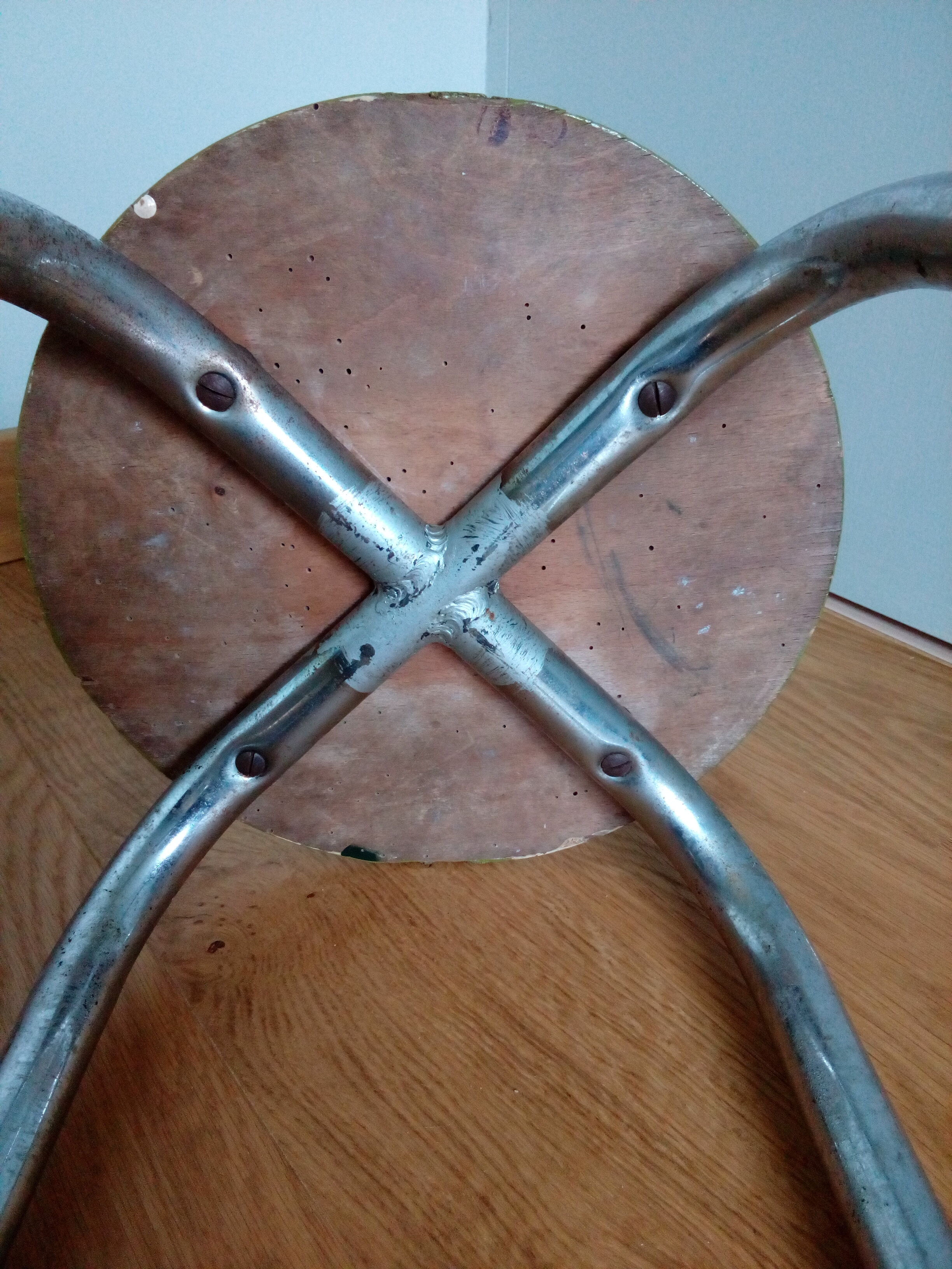 Tabouret métal chromé et bois