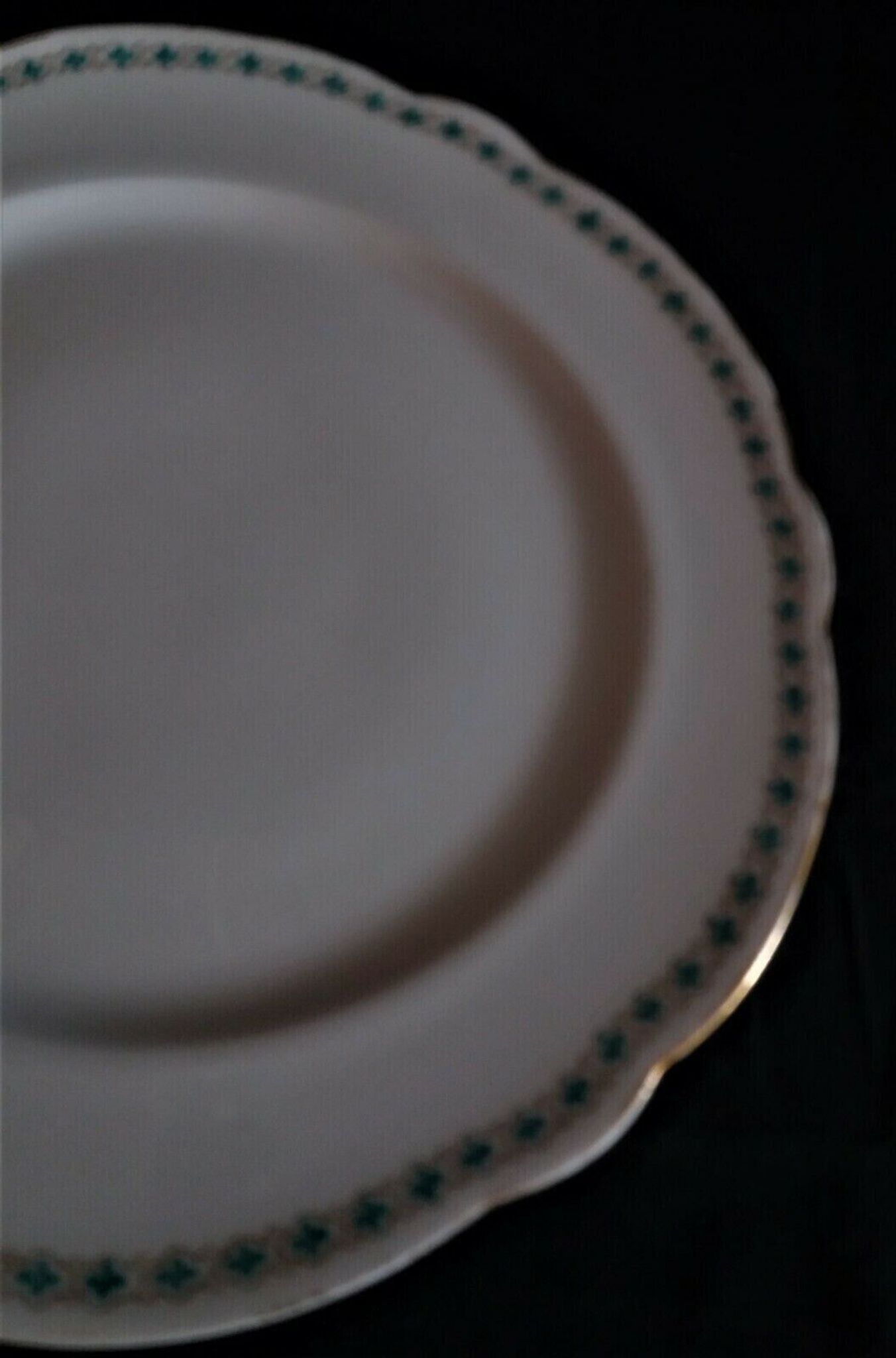 Porcelain entremet dish of Paris old Paris green décor XIXth