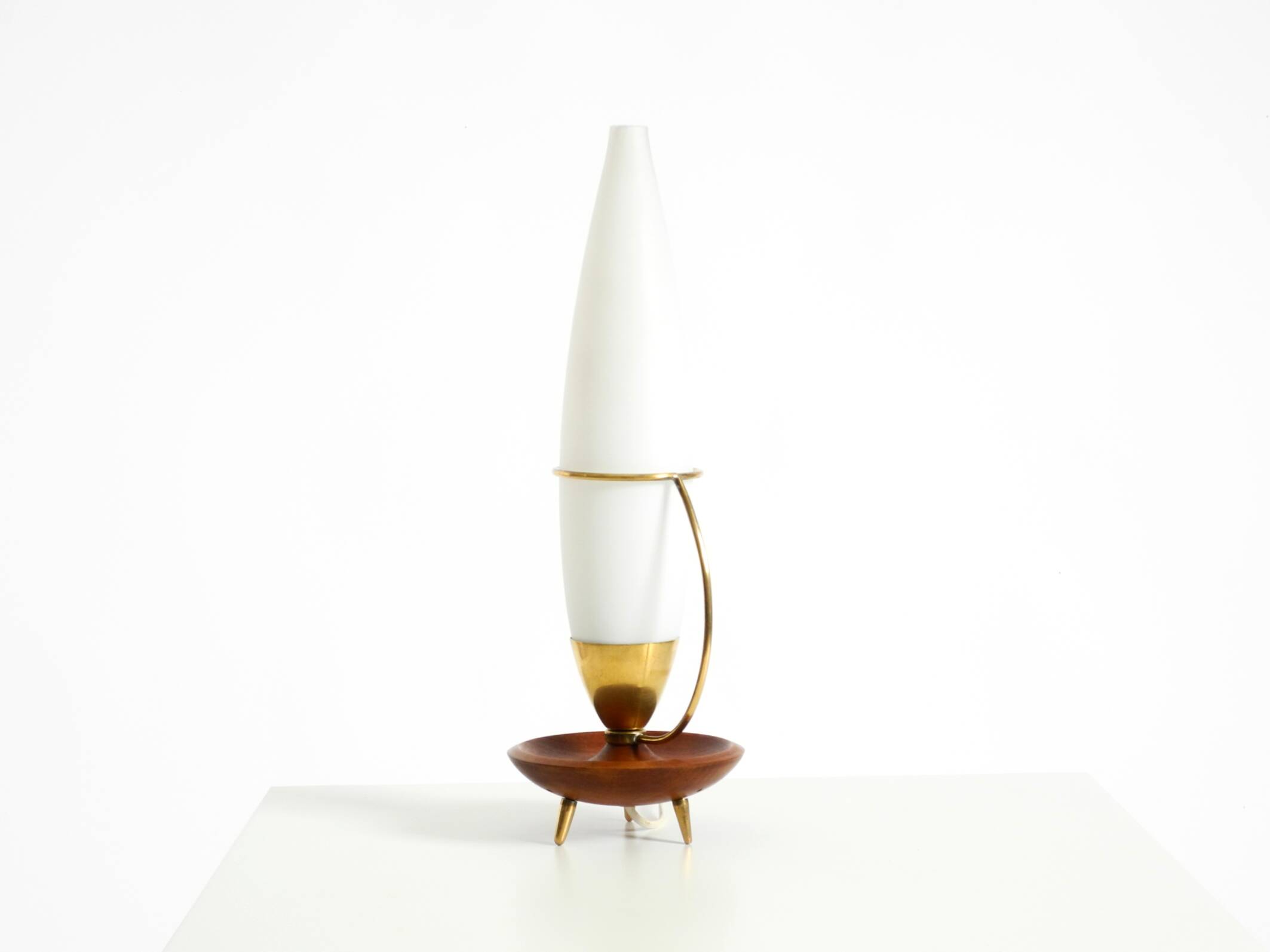 Large 1950s table lamp made of brass and teak, with a frosted glass shade