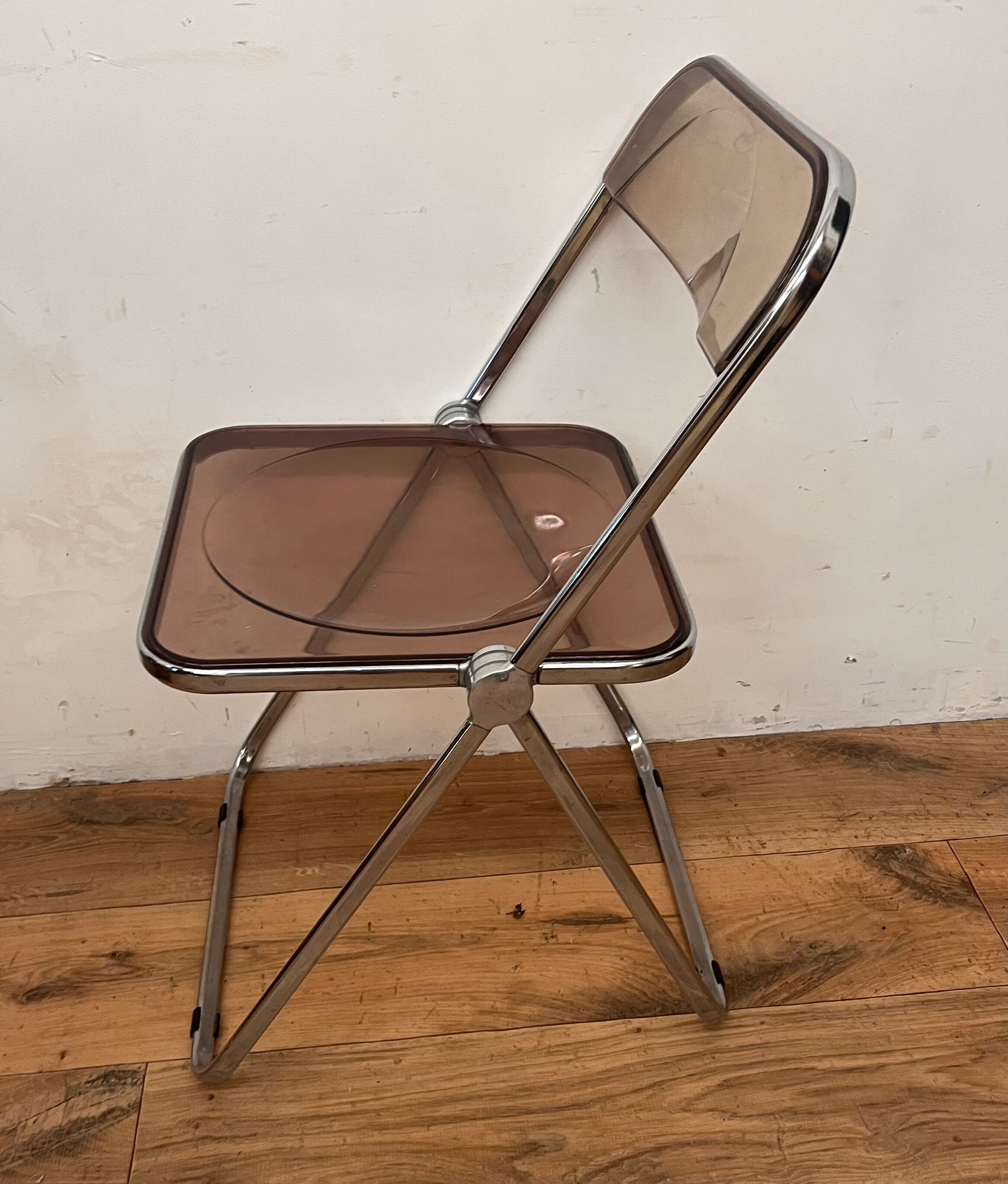 Chair "Plia" by Giancarlo Piretti for Castelli plexi