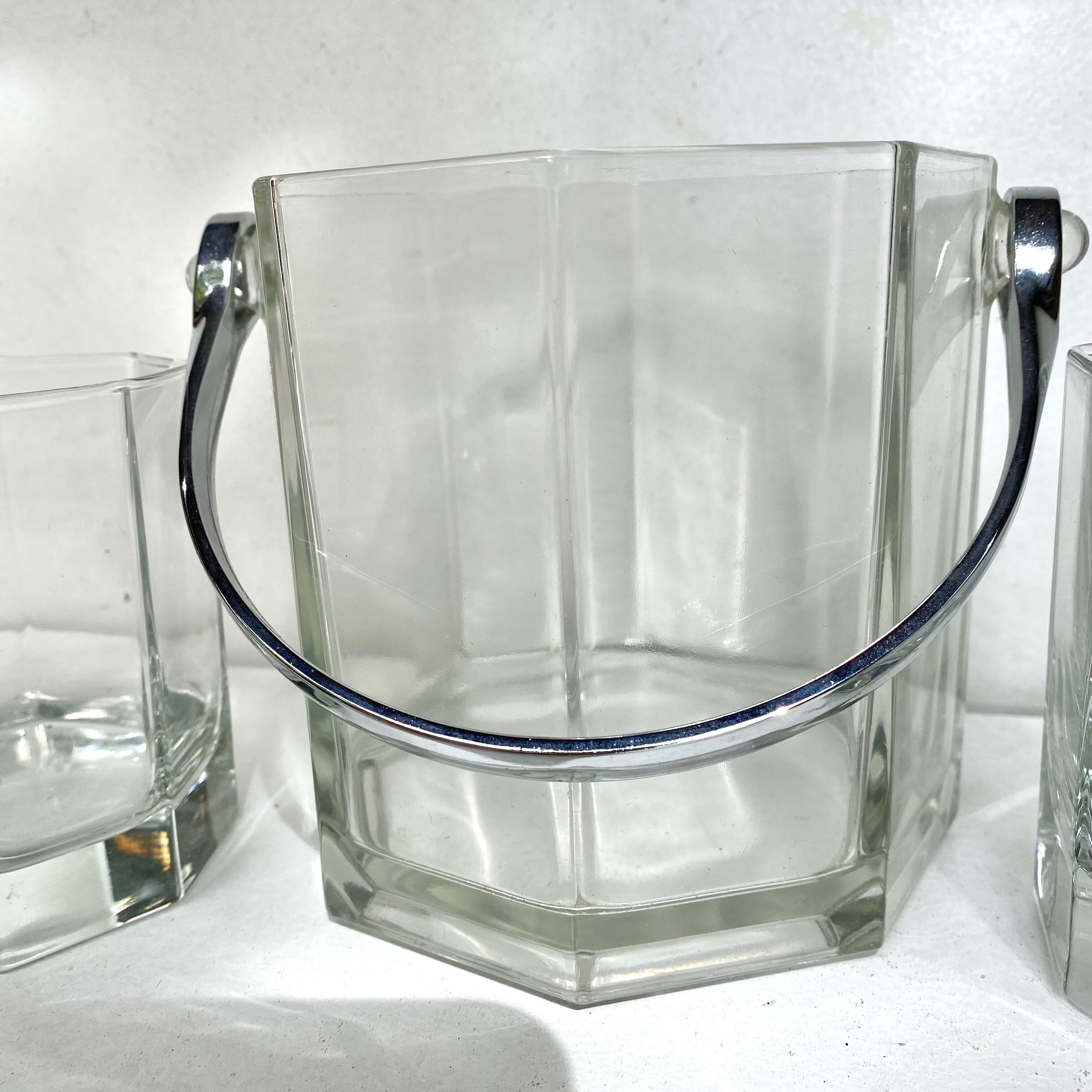 Wisky glasses and ice bucket