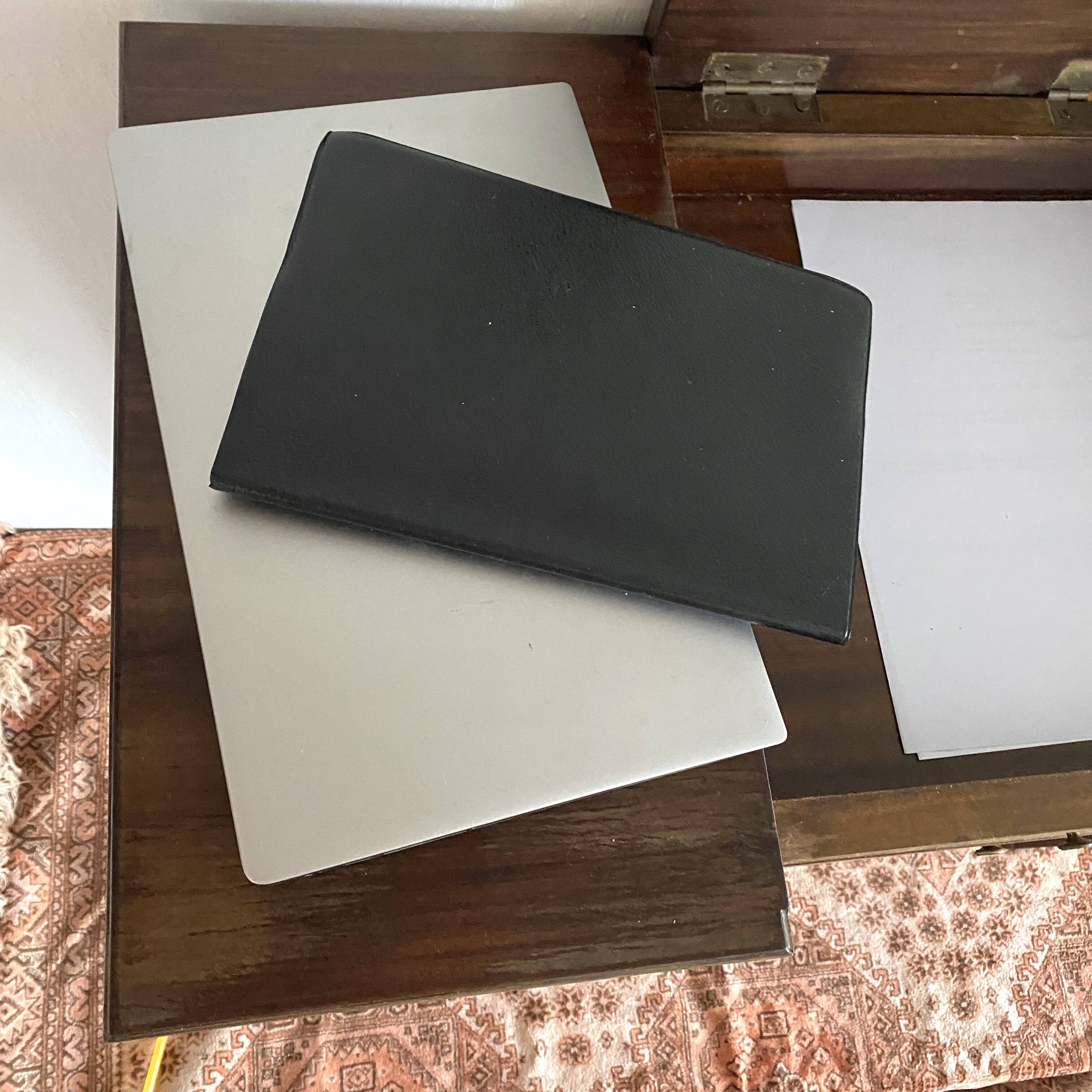 Dressing table, Louis XVI style mahogany side desk