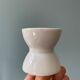 Lot de 16 coquetiers diabolo en porcelaine blanche