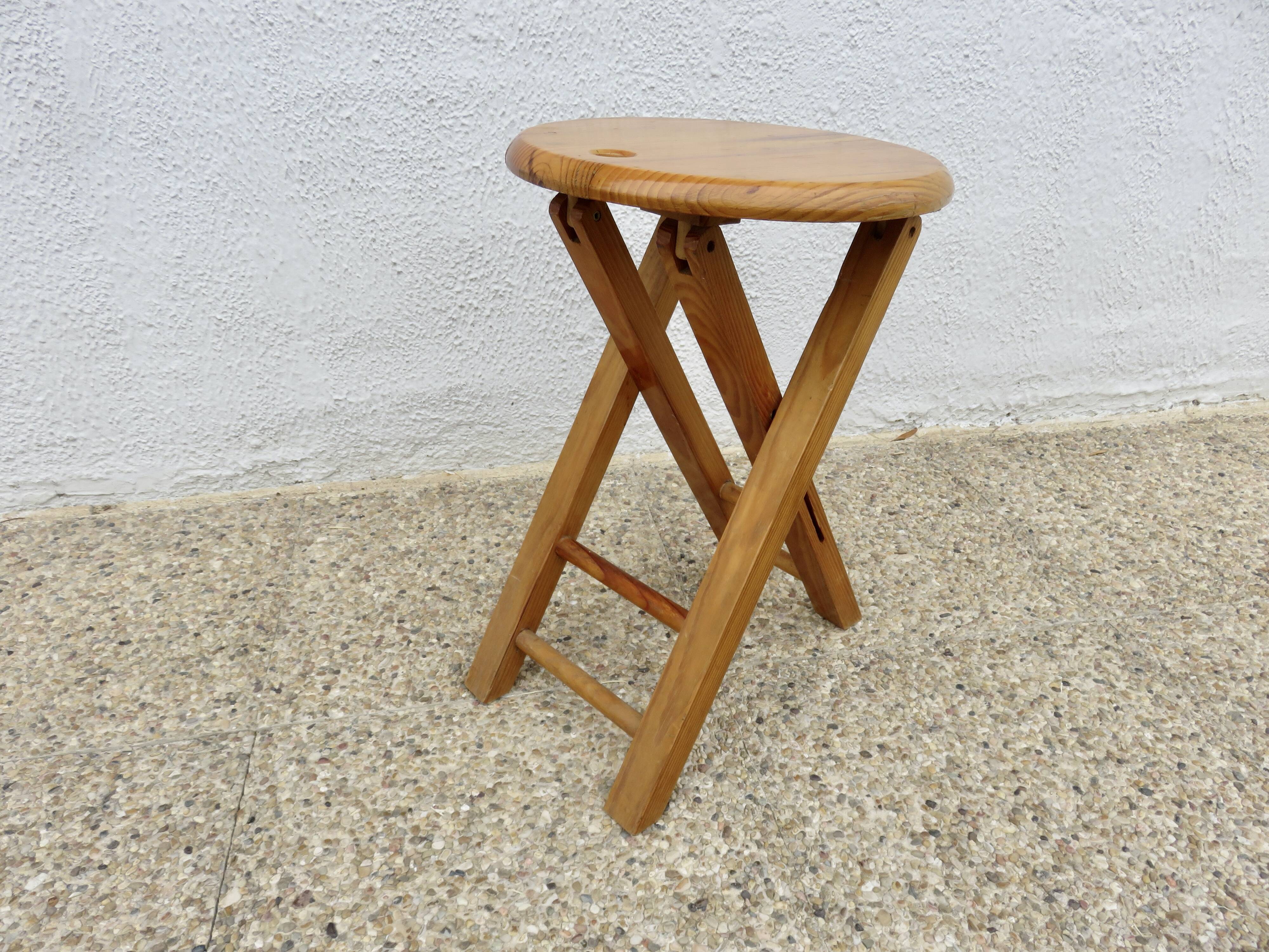 Tabouret pliant dans le style de Roger Tallon ou Adrian Reed, vers 1970