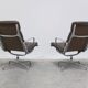 Paire précoce de chaises de salon pivotantes 'EA216' Eames par Herman Miller, années 1960.