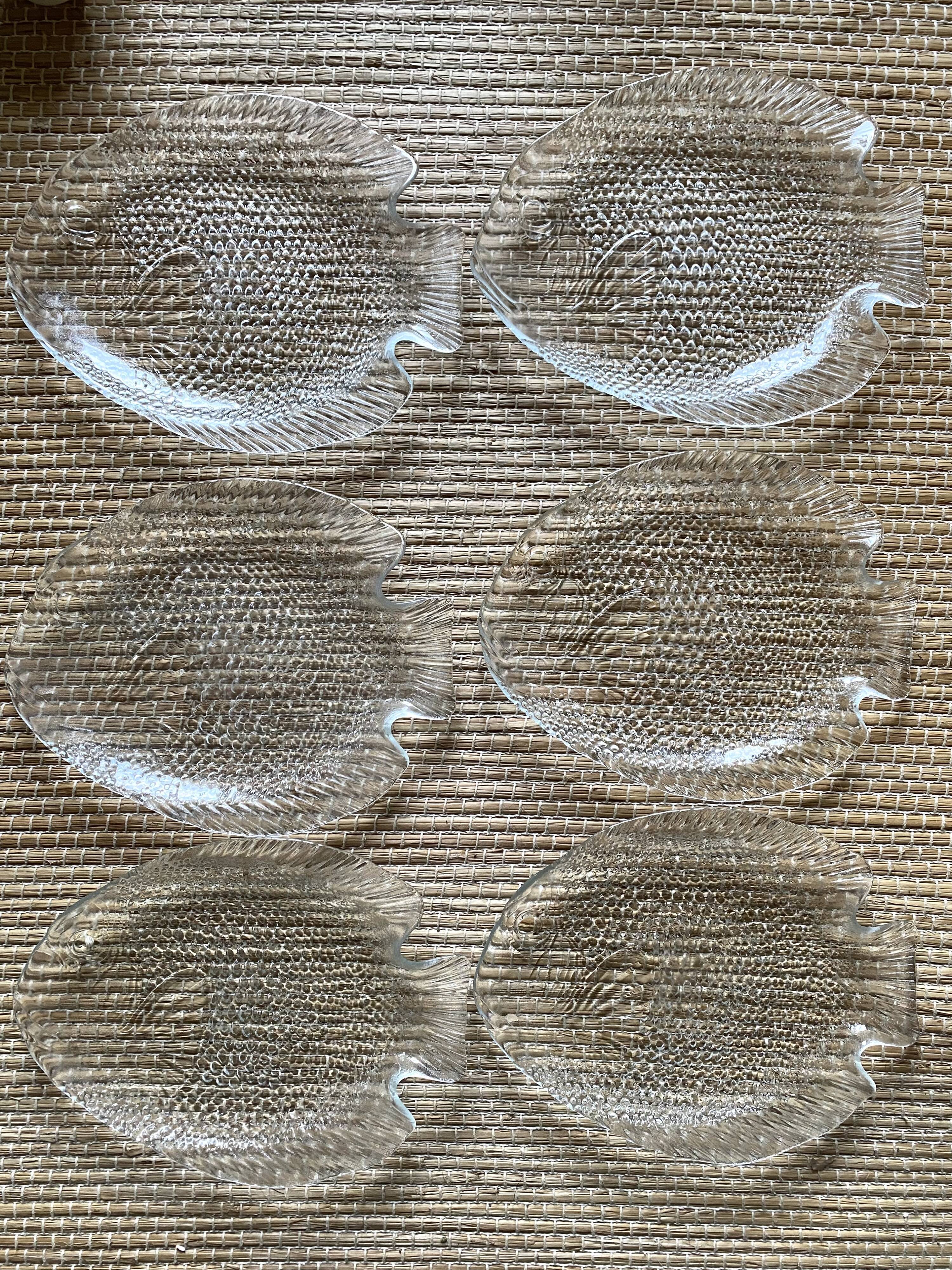 Glass fish plates