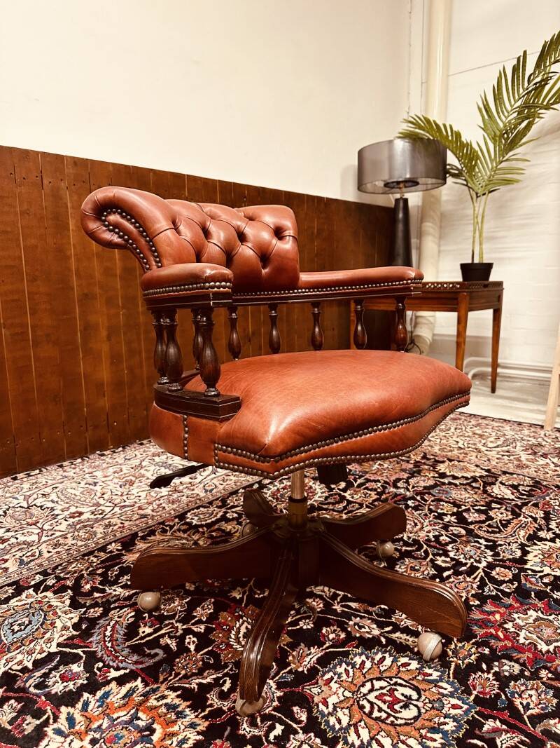 Chaise de bureau anglaise Westminster Chesterfield Captain Chair