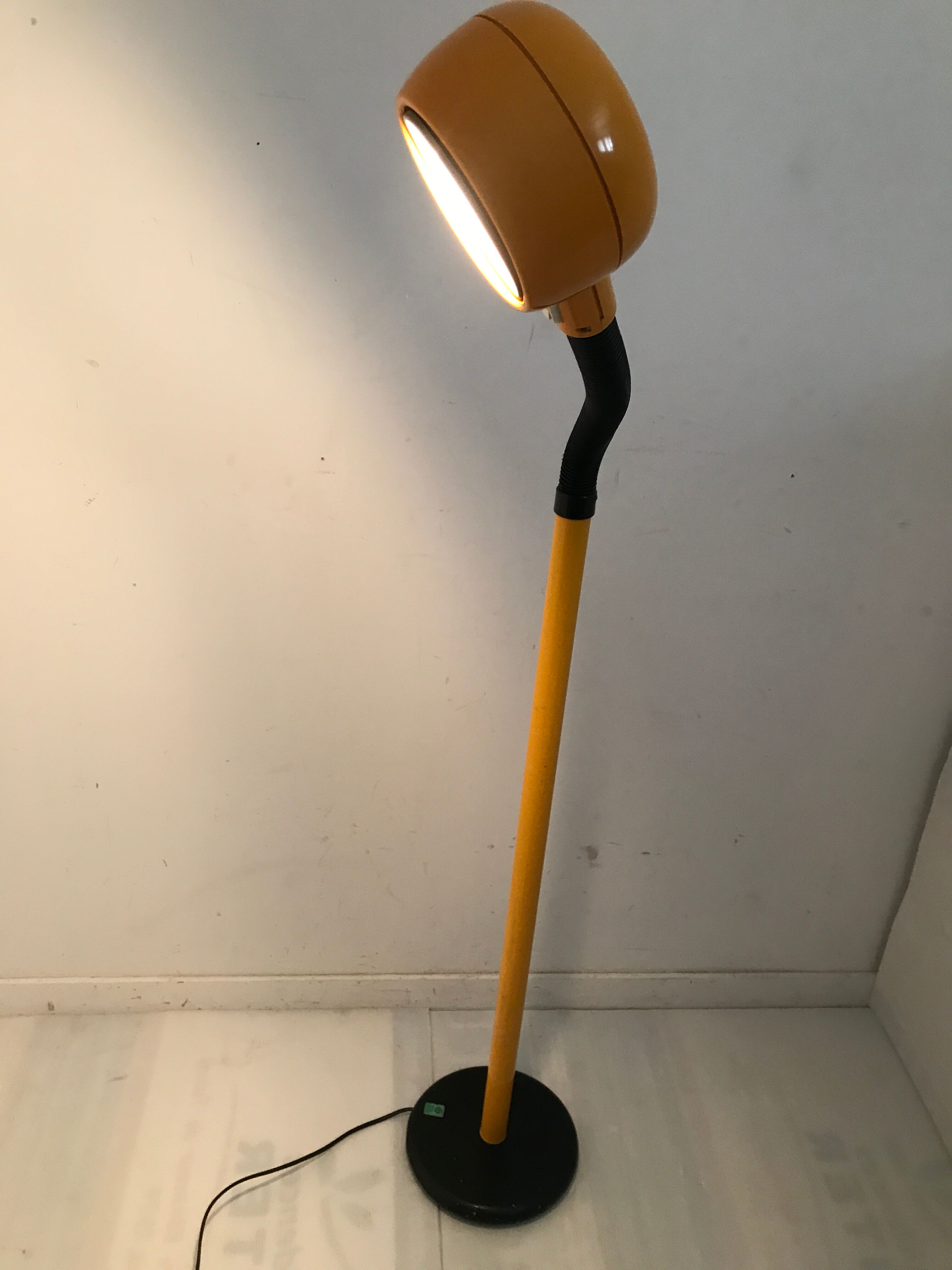 Yellow gooseneck floor lamp 50s-60s