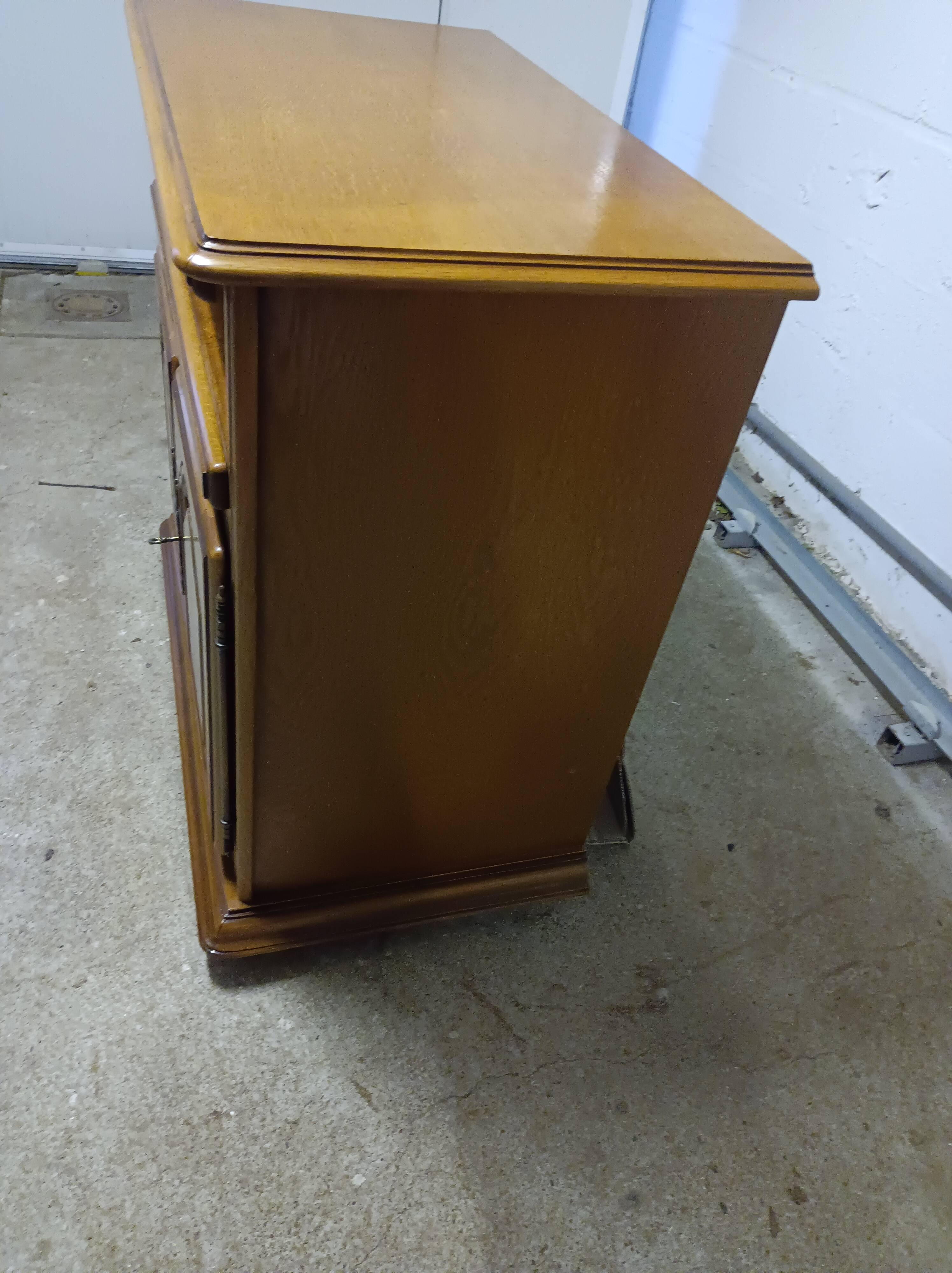 Meuble plateau tournant