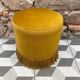 Pouf en velours moutarde, années 60-70