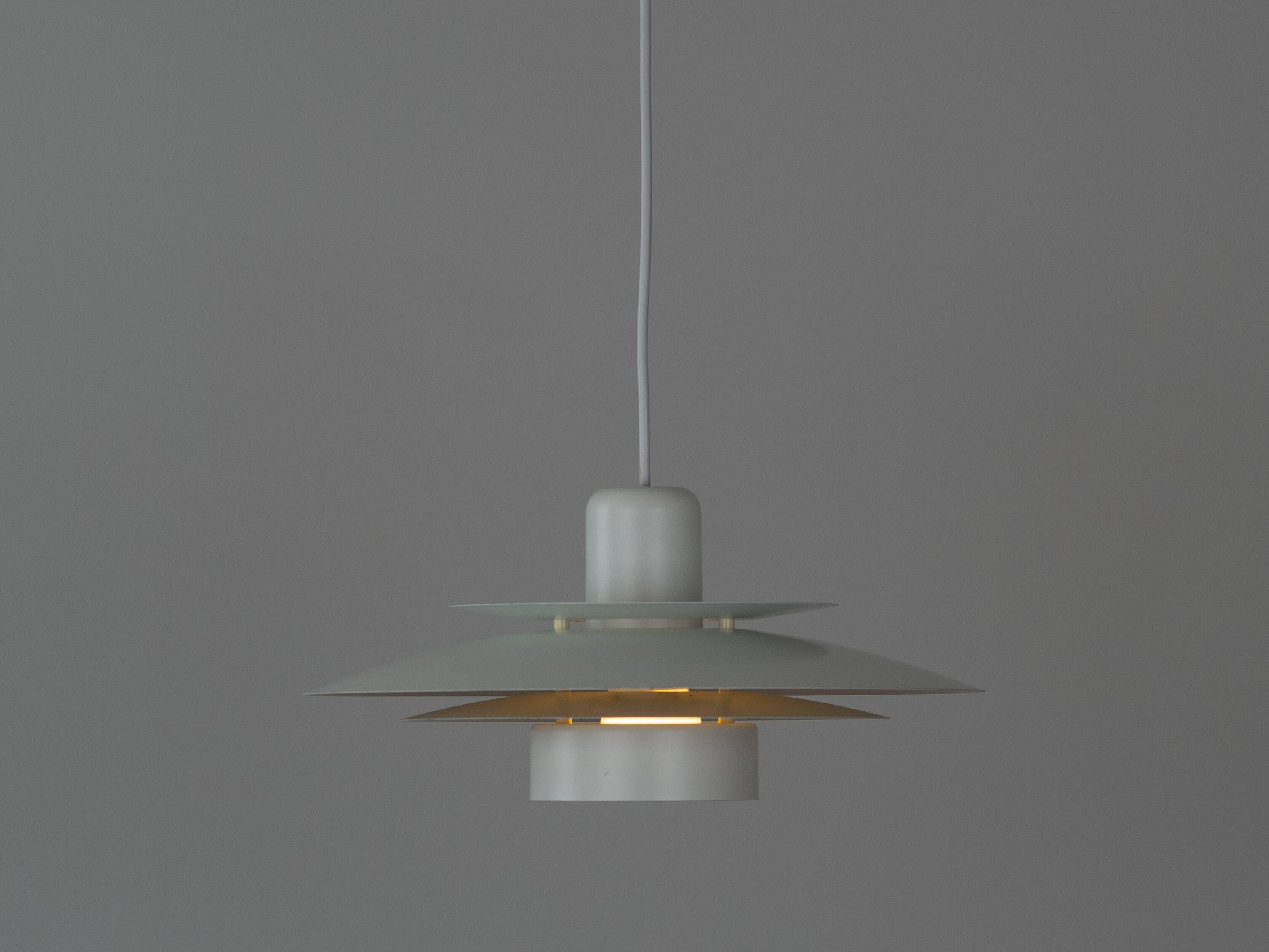 Paire de suspensions danoises par ES Horn, années 1980