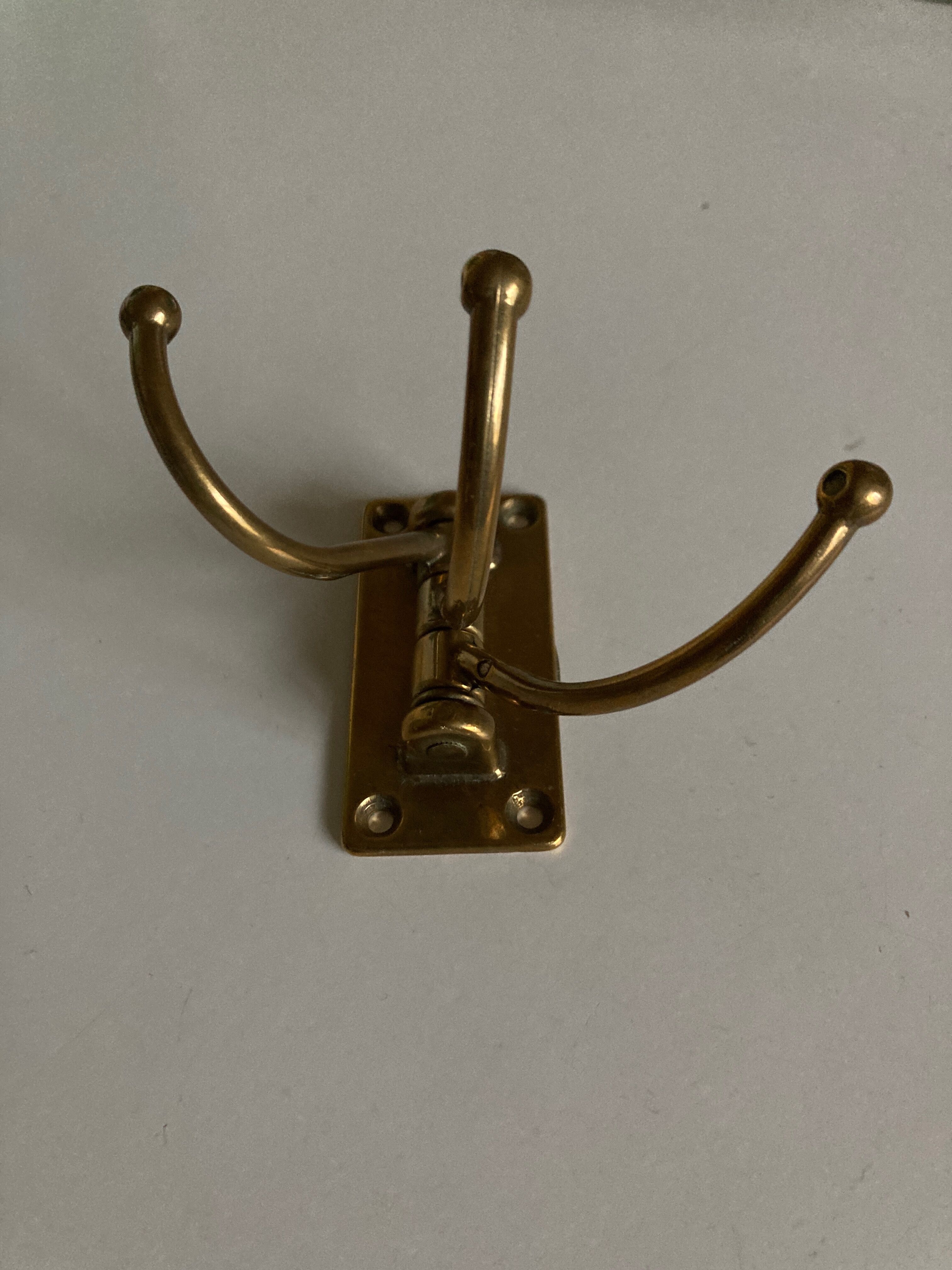Bronze swivel hook 1950