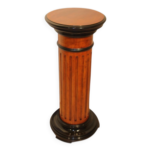 Pédestal rotatif néoclassique