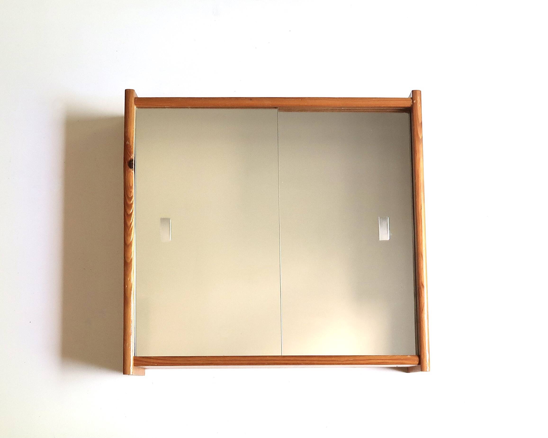 Wooden wall shelf with sliding mirror doors, 1970s