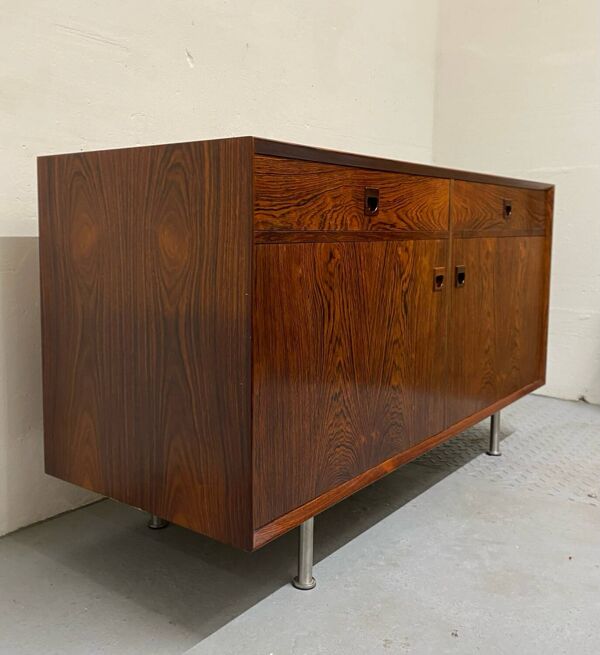 Enfilade danoise en palissandre par Brouer années 60