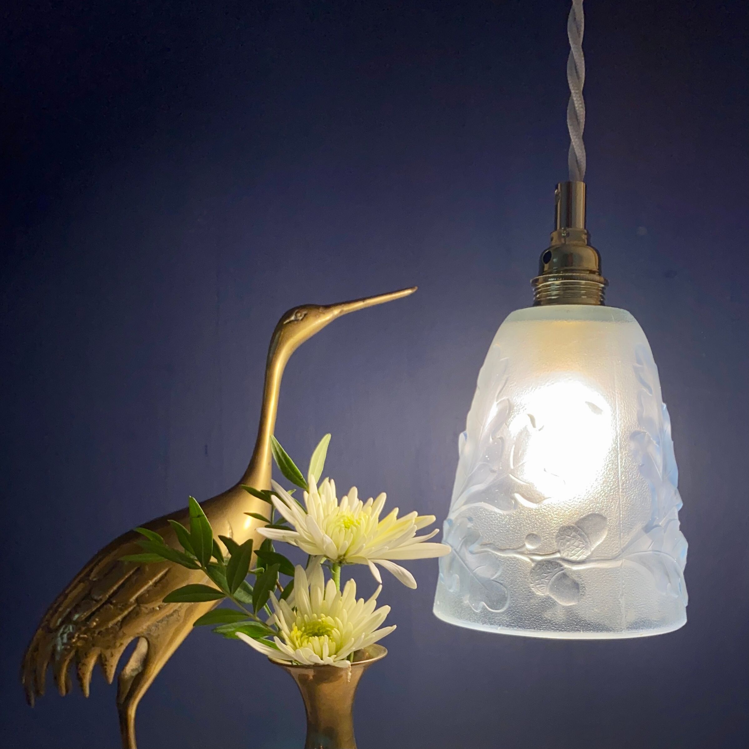 Vintage art deco tulip ride oak leaf pattern and acorns