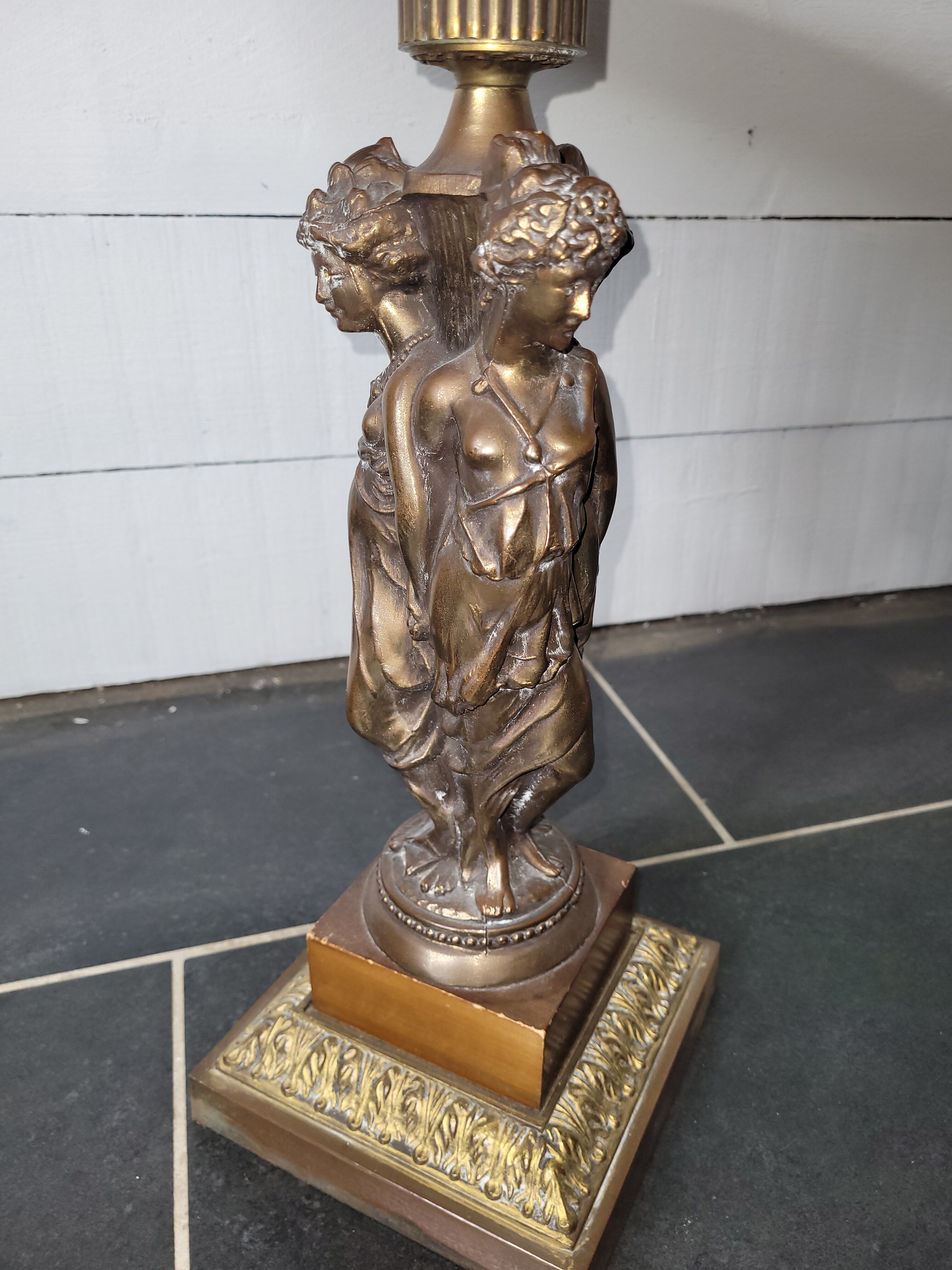 Table d'appoint style empire en bronze