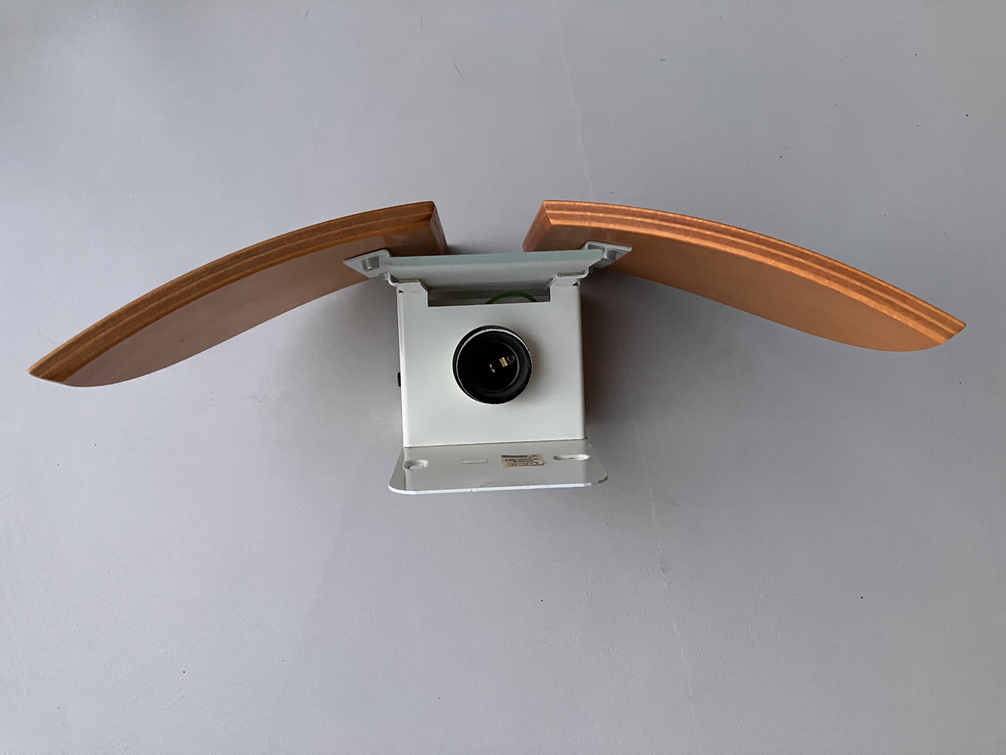 Wall light in thermoformed wood and cicada glass by Lucid design, 1980s