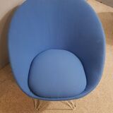 Paire de fauteuils bas bleus italien 1950
