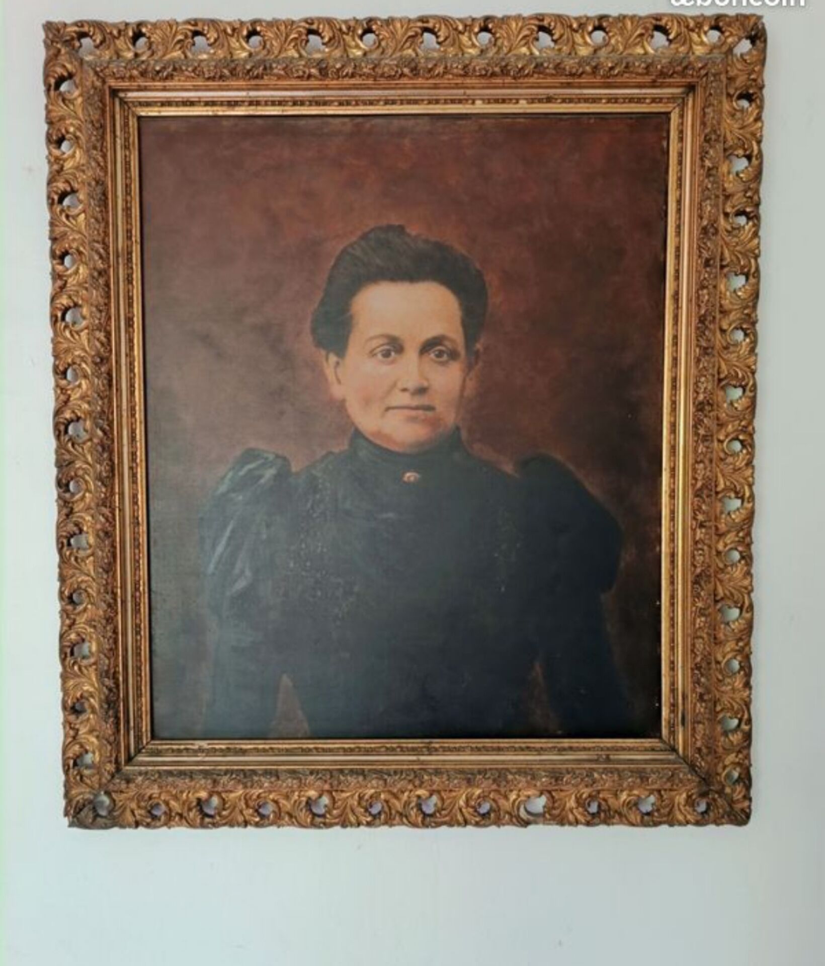 Old oil portrait painting