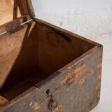 Coffre ancien à patine grise (c.1920) #72
