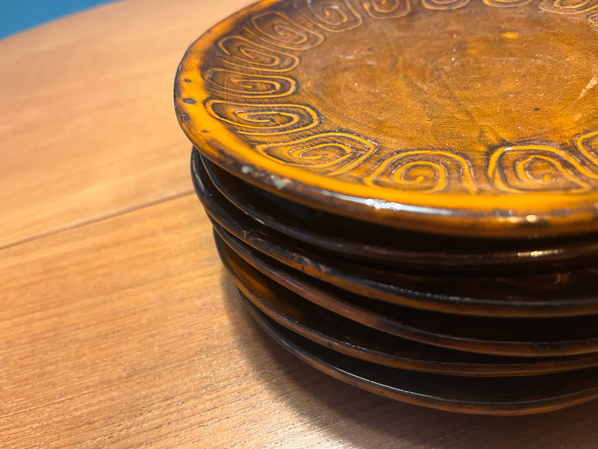 6 handmade ceramic plates – Alain Maunier, Vallauris – Year