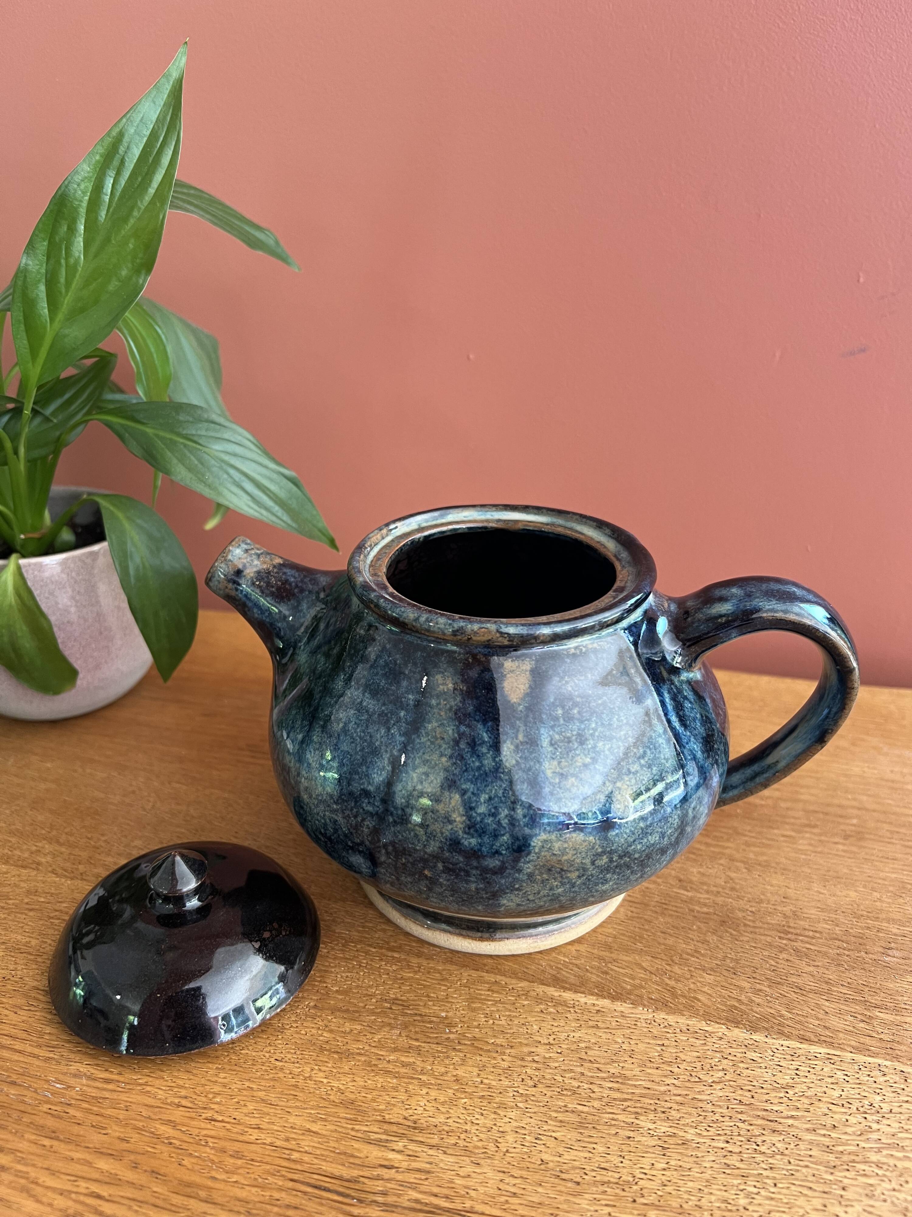 Enamelled stoneware teapot from Saint Amand en Puisaye