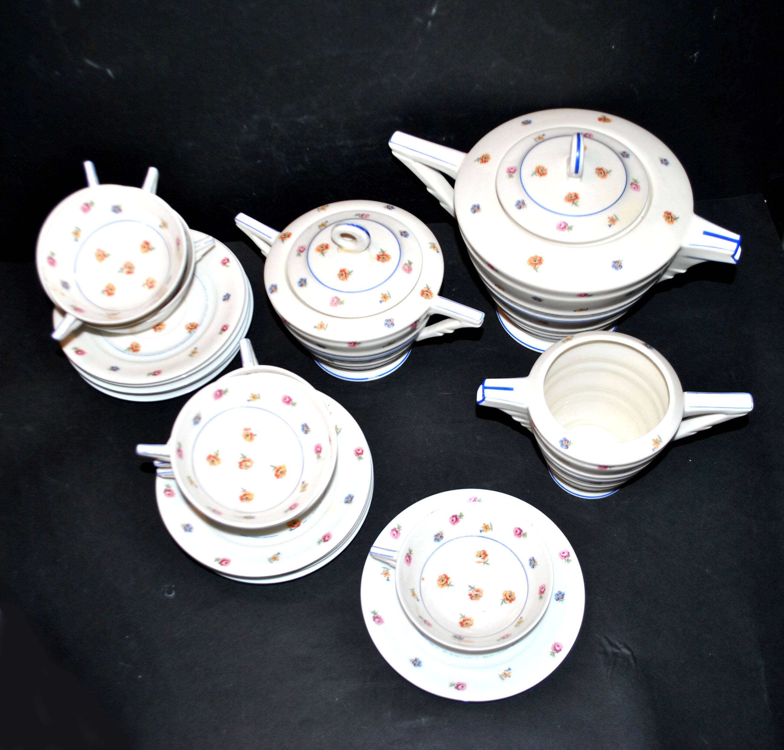 Service à thé Art Déco théière, 10 tasses en porcelaine de Limoges Chapus fils, 1930