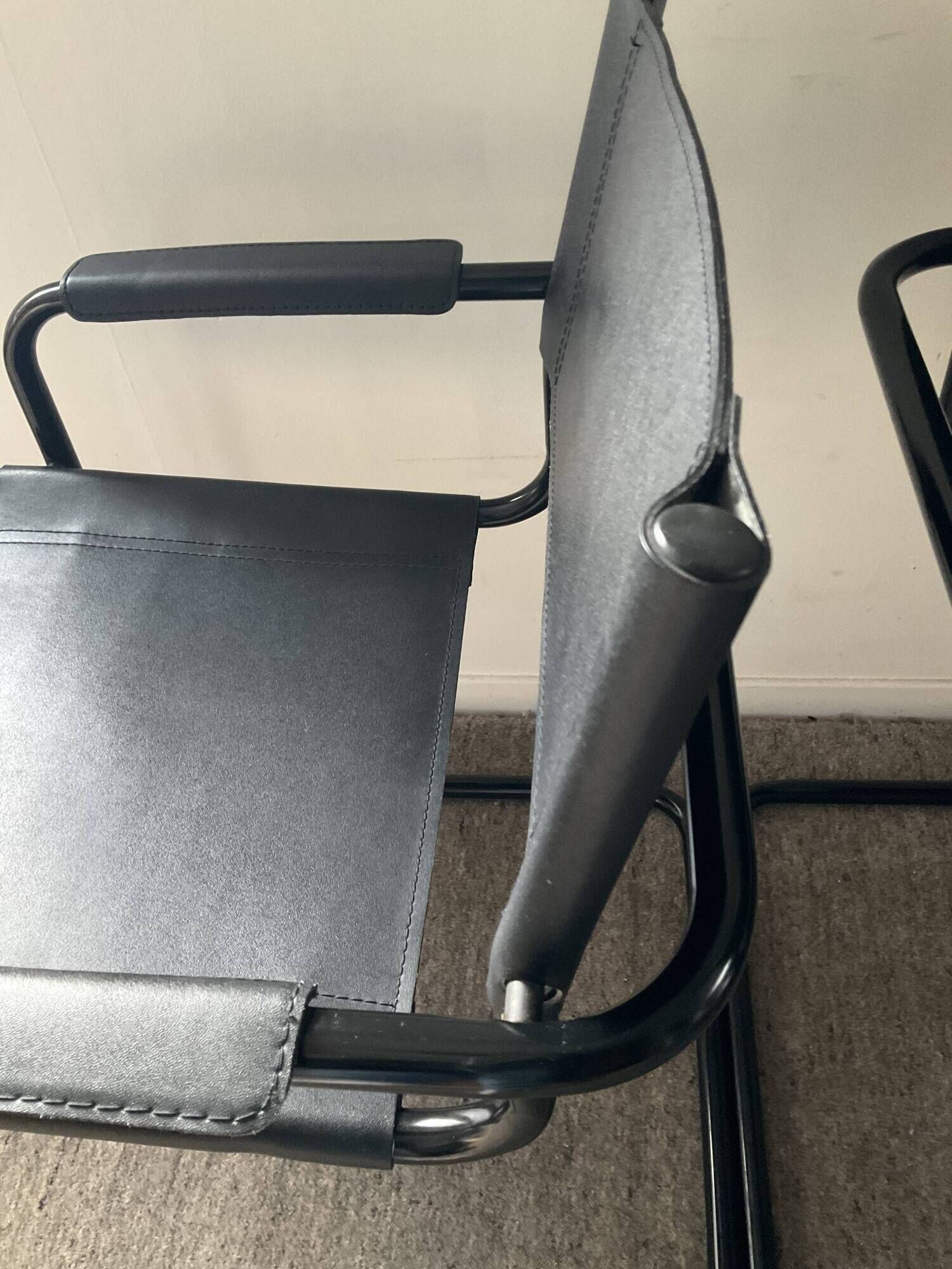 Pair of vintage Cantilever chairs from the 70s-80s