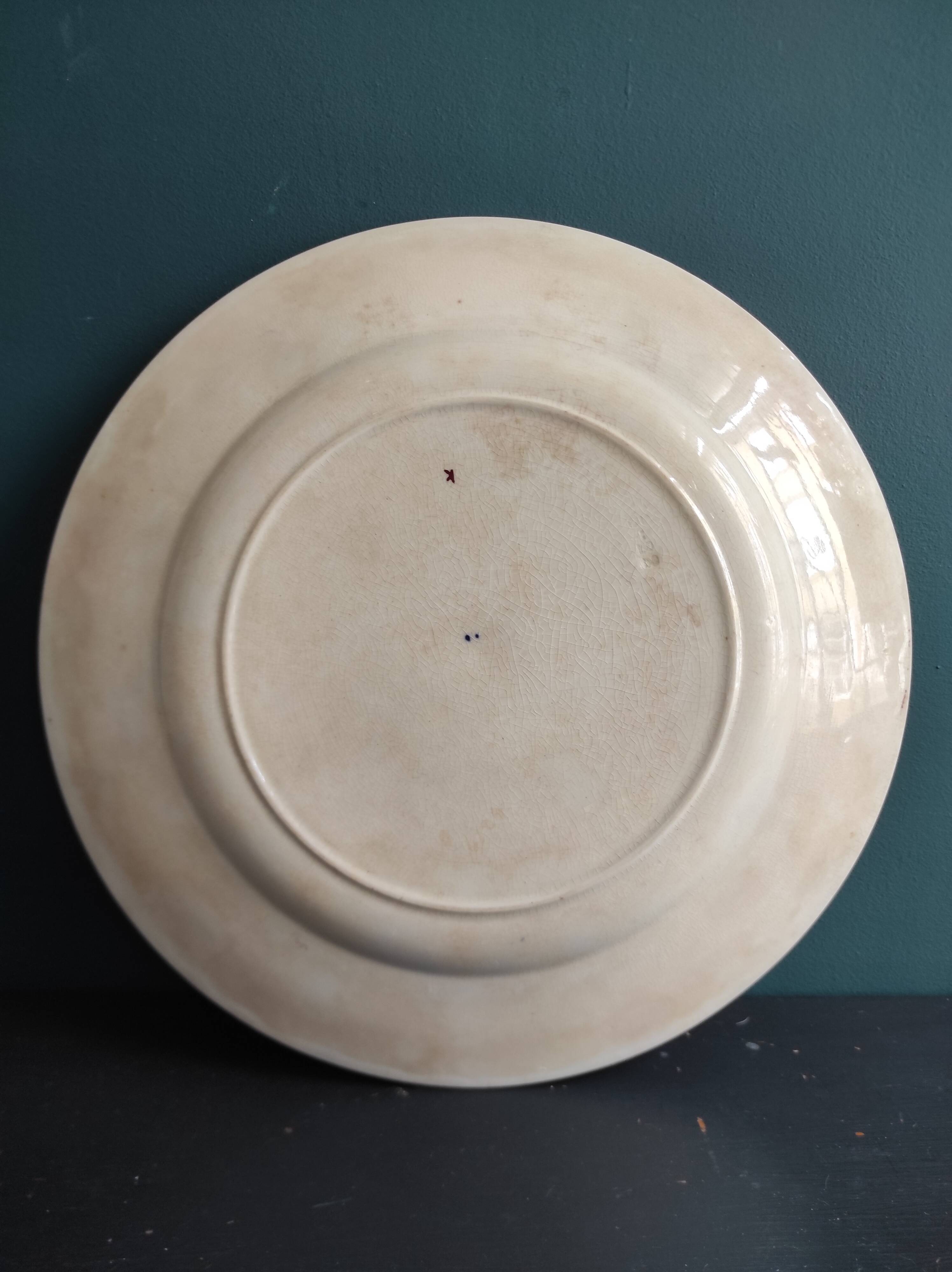 Losol Ware Keeling & Co. dinner plate, Beverley, England Burslem , 1906-193