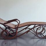 Thonet chaise longue No. 2 (No. 9702) 1900s