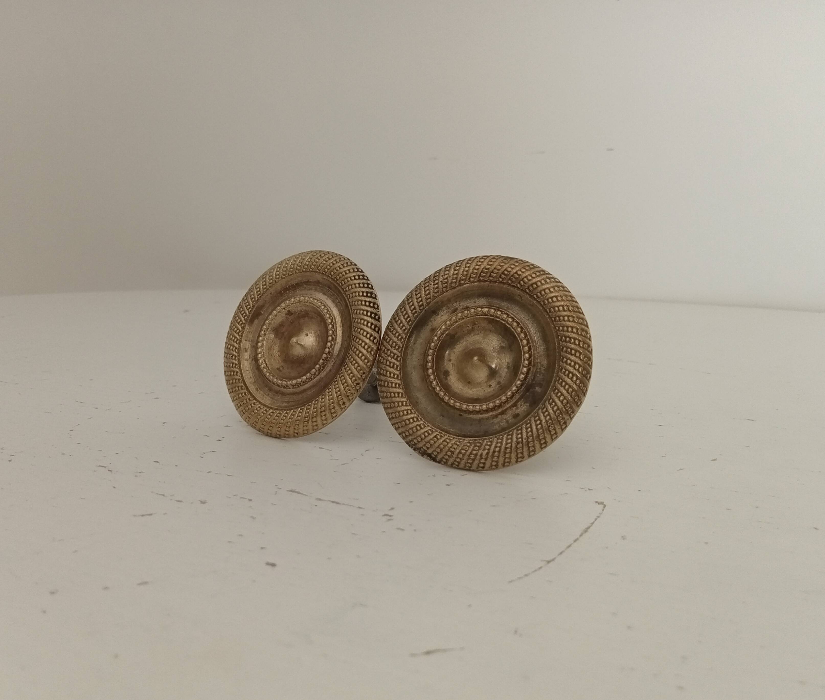 Paire de boutons de meubles Empire en bronze XIXeme